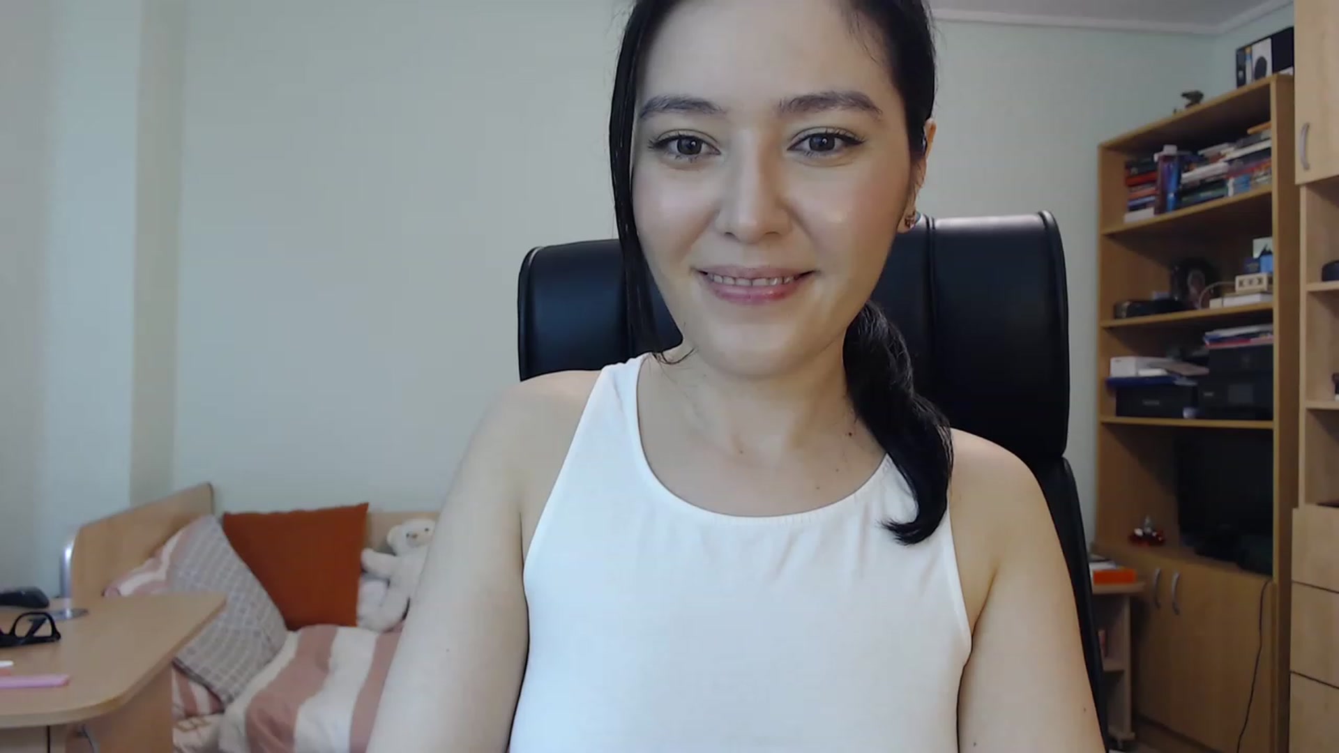 Gallery image thumbnail from TheMorrigan_'s myfreecams stream on, 05/30/2023, 21:07 image 4 of 20