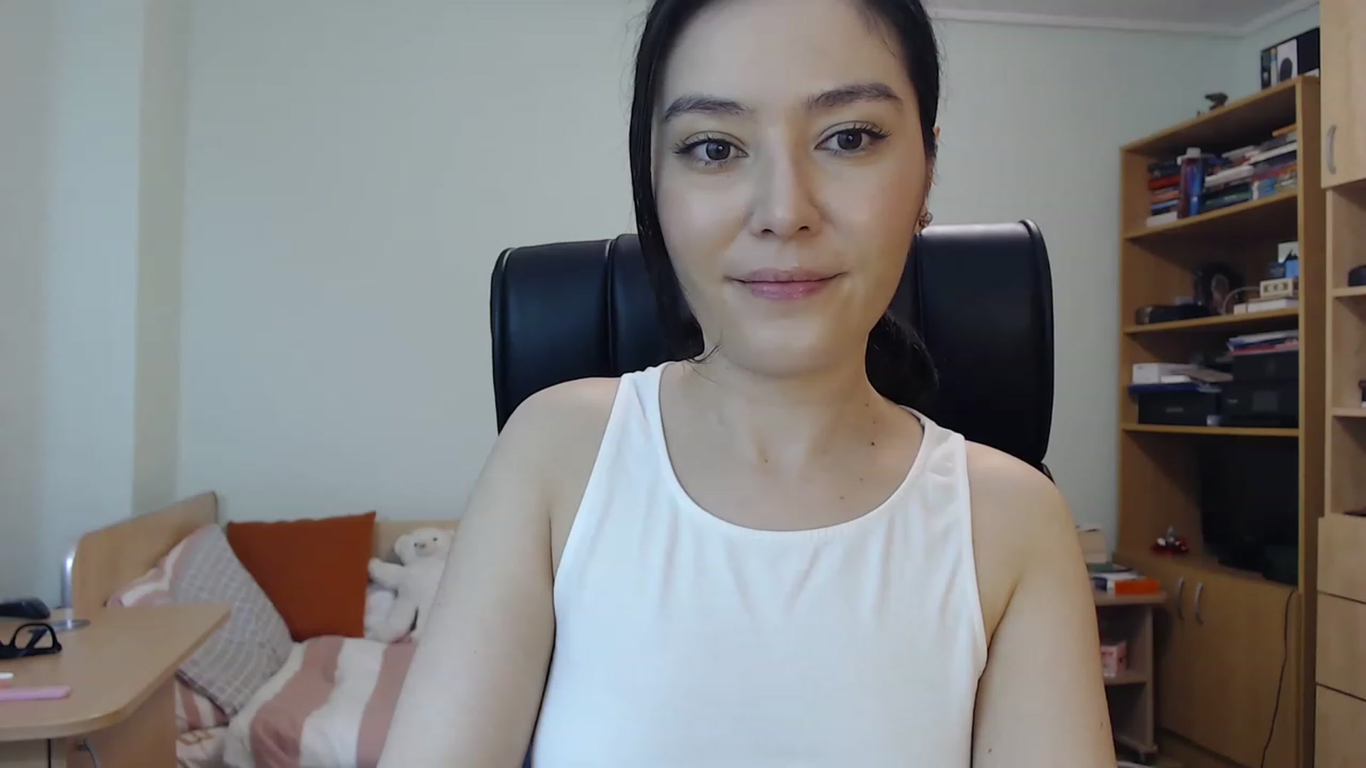 Gallery image thumbnail from TheMorrigan_'s myfreecams stream on, 05/30/2023, 21:07 image 2 of 20