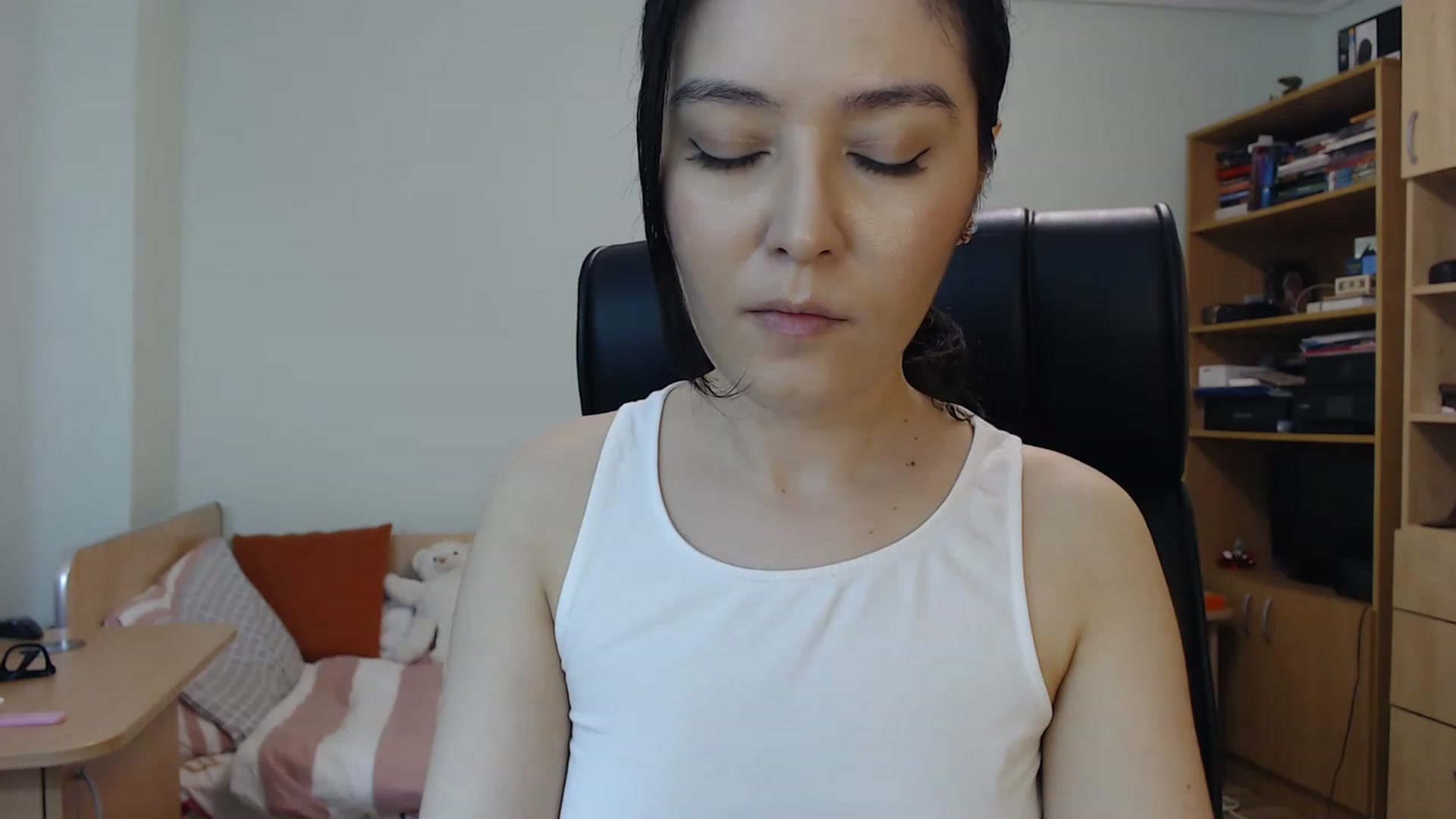 Gallery image thumbnail from TheMorrigan_'s myfreecams stream on, 05/30/2023, 21:07 image 20 of 20