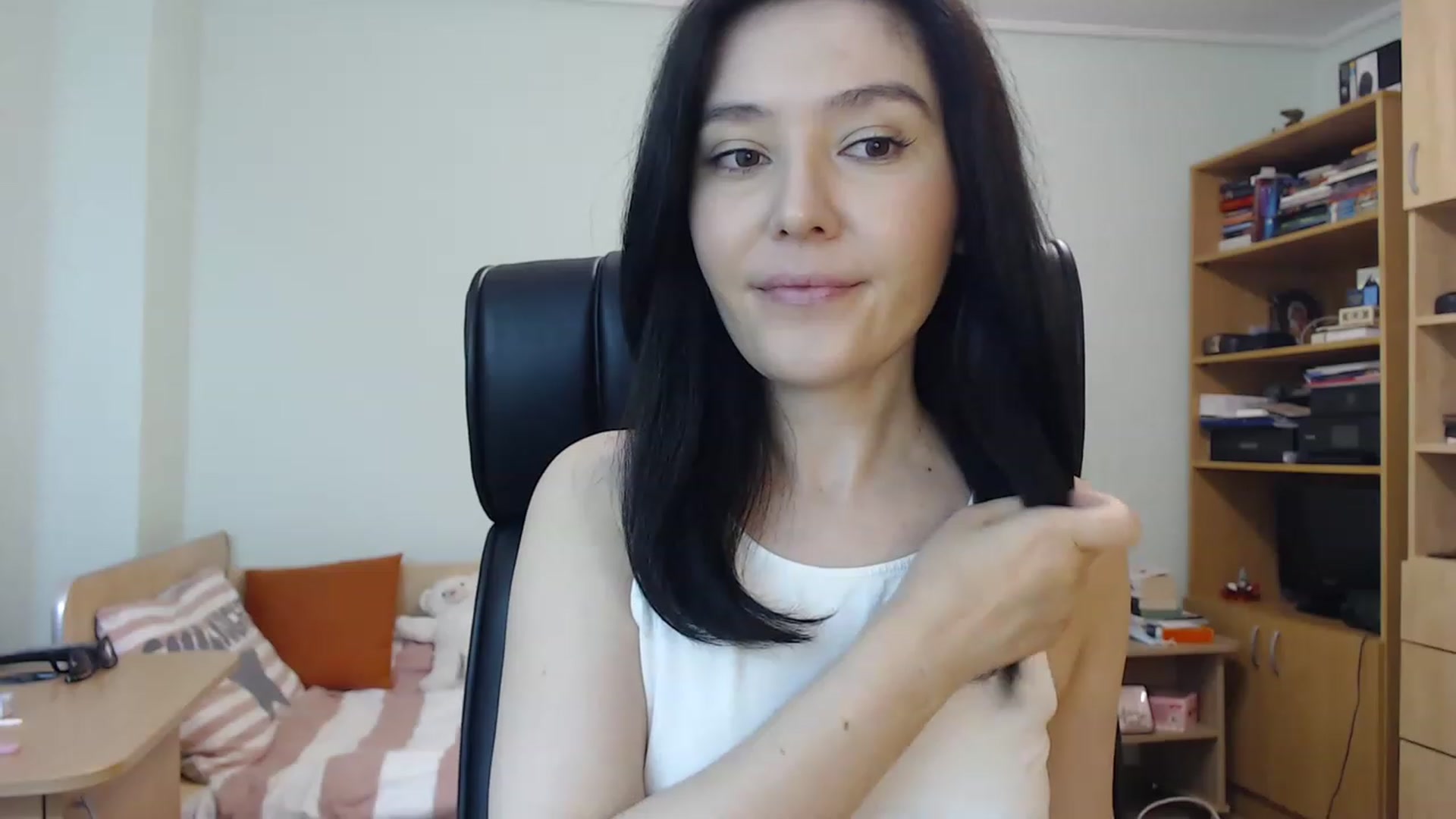 Gallery image thumbnail from TheMorrigan_'s myfreecams stream on, 06/08/2023, 20:34 image 4 of 20