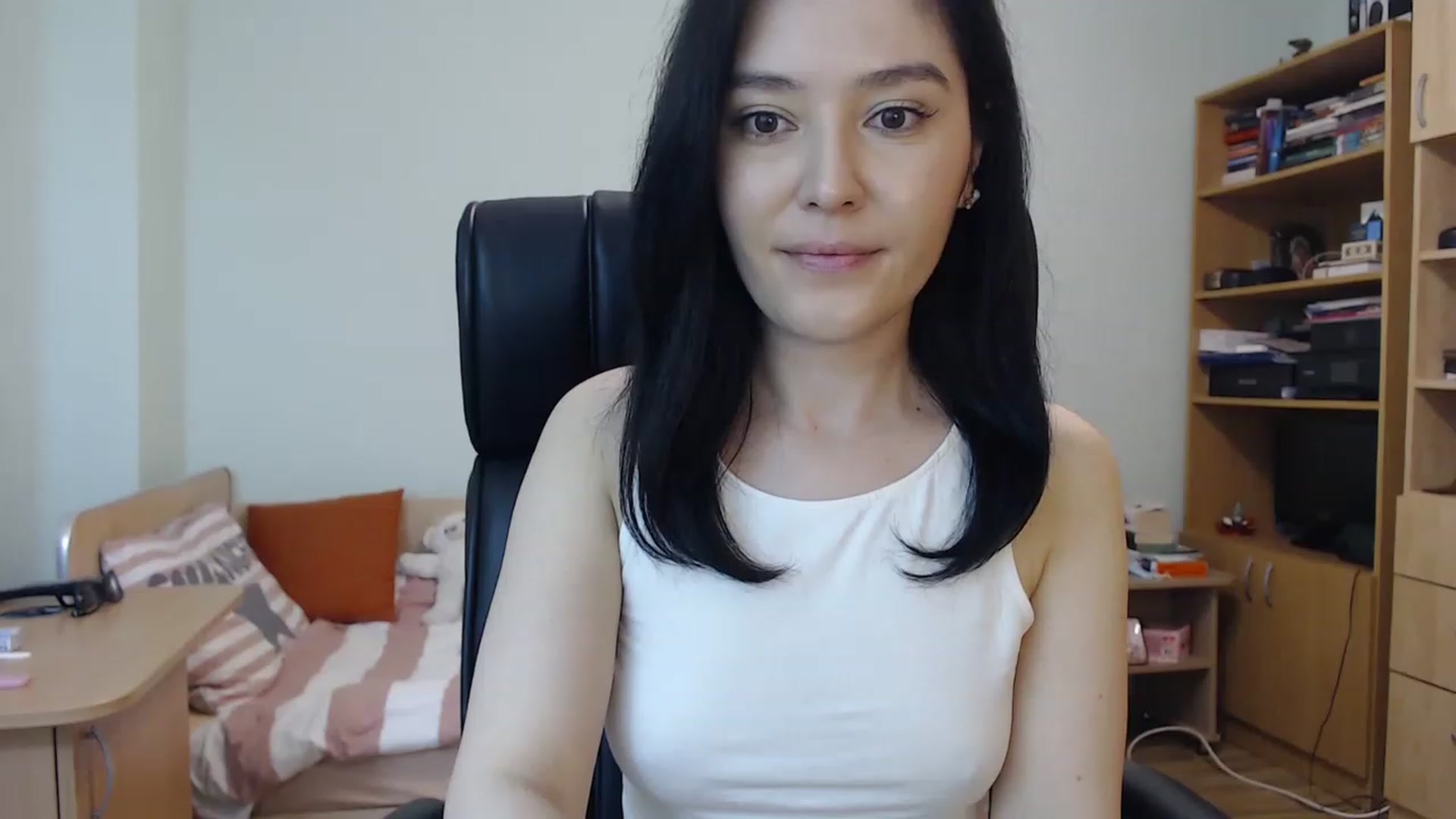 Gallery image thumbnail from TheMorrigan_'s myfreecams stream on, 06/08/2023, 20:34 image 14 of 20