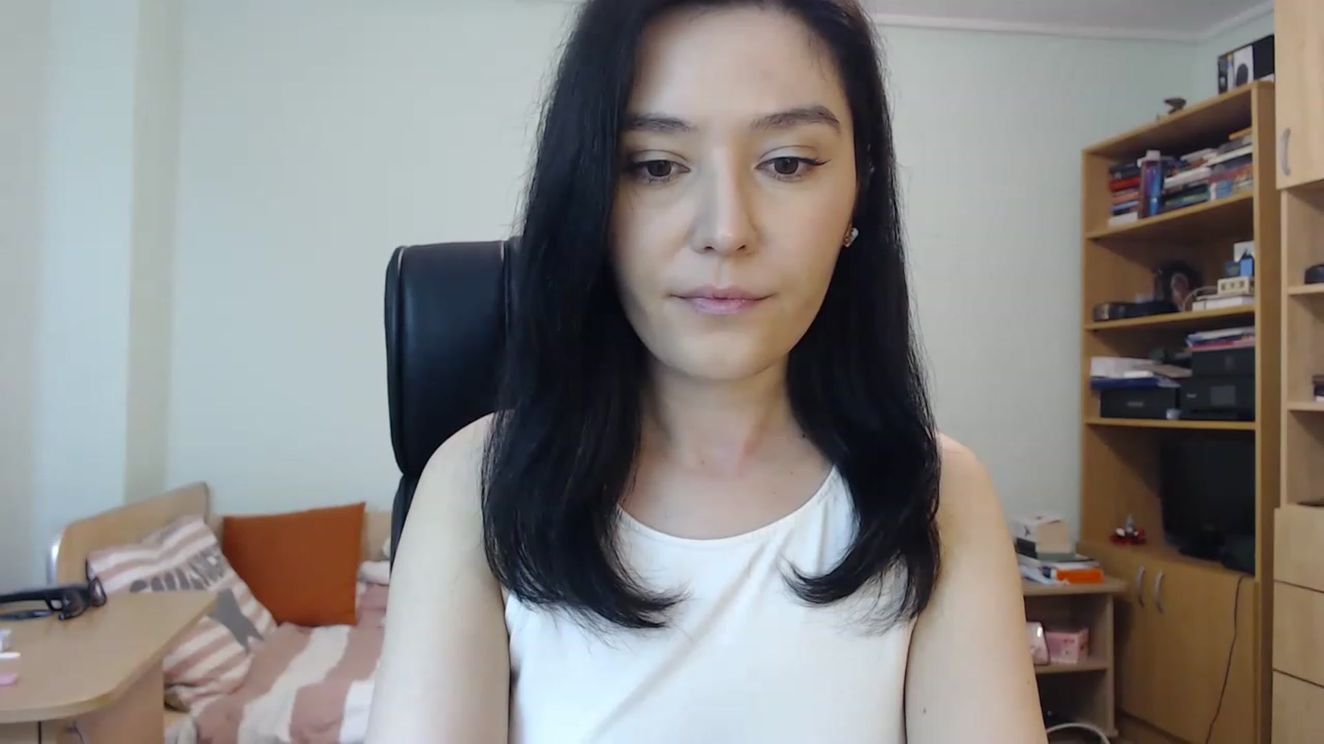 Gallery image thumbnail from TheMorrigan_'s myfreecams stream on, 06/08/2023, 20:34 image 7 of 20