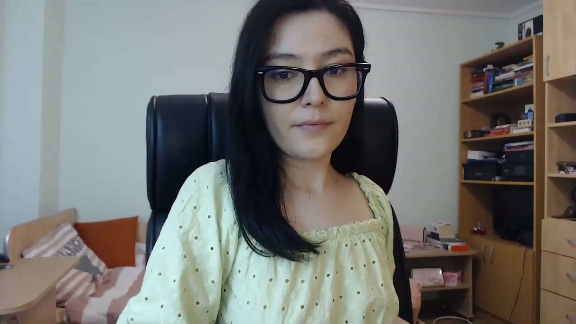 Gallery image thumbnail from TheMorrigan_'s myfreecams stream on, 06/09/2023, 20:39 image 17 of 20