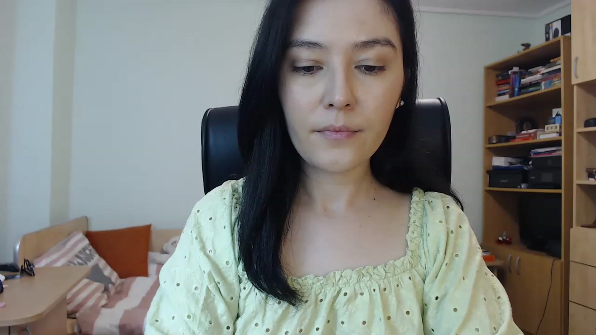 Gallery image thumbnail from TheMorrigan_'s myfreecams stream on, 06/09/2023, 20:39 image 8 of 20