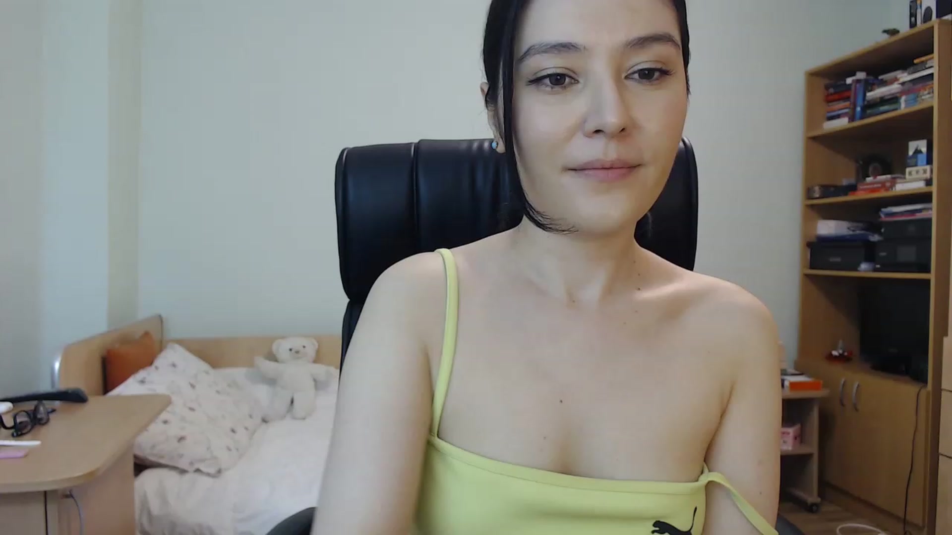 Gallery image thumbnail from TheMorrigan_'s myfreecams stream on, 06/16/2023, 20:09 image 13 of 20