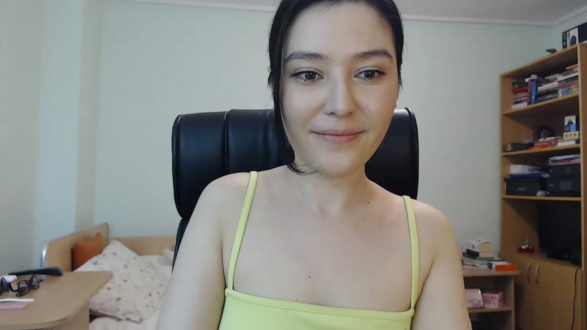 Gallery image thumbnail from TheMorrigan_'s myfreecams stream on, 06/16/2023, 20:09 image 2 of 20