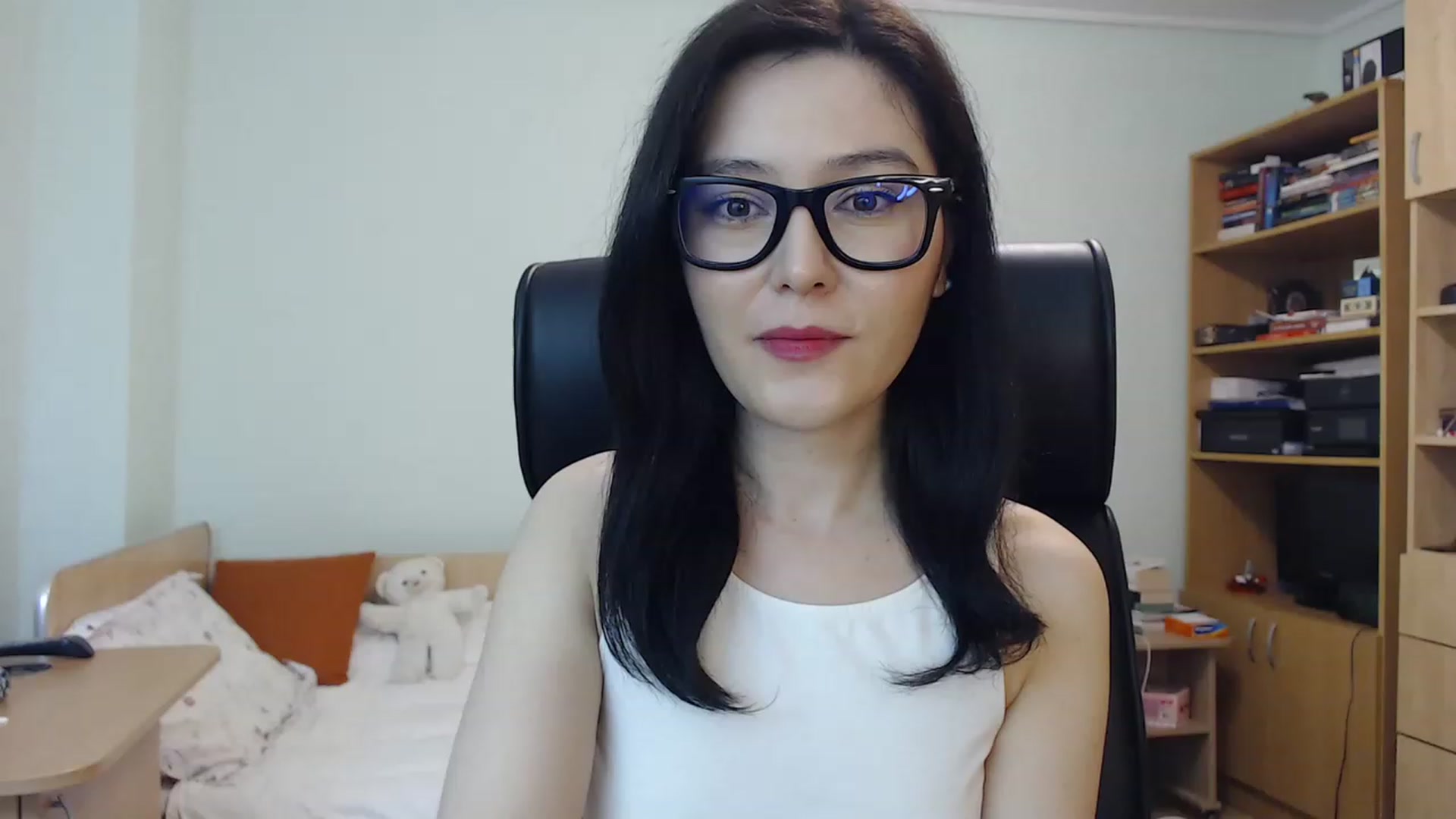 Gallery image thumbnail from TheMorrigan_'s myfreecams stream on, 06/20/2023, 19:38 image 19 of 20