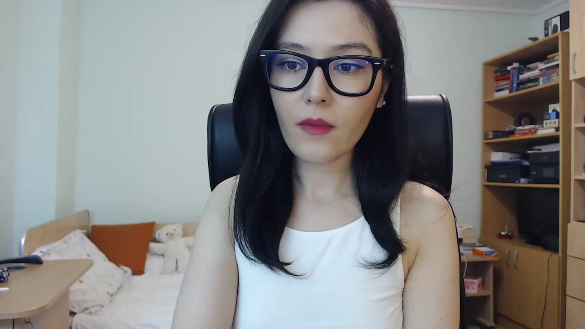 Gallery image thumbnail from TheMorrigan_'s myfreecams stream on, 06/20/2023, 19:38 image 10 of 20