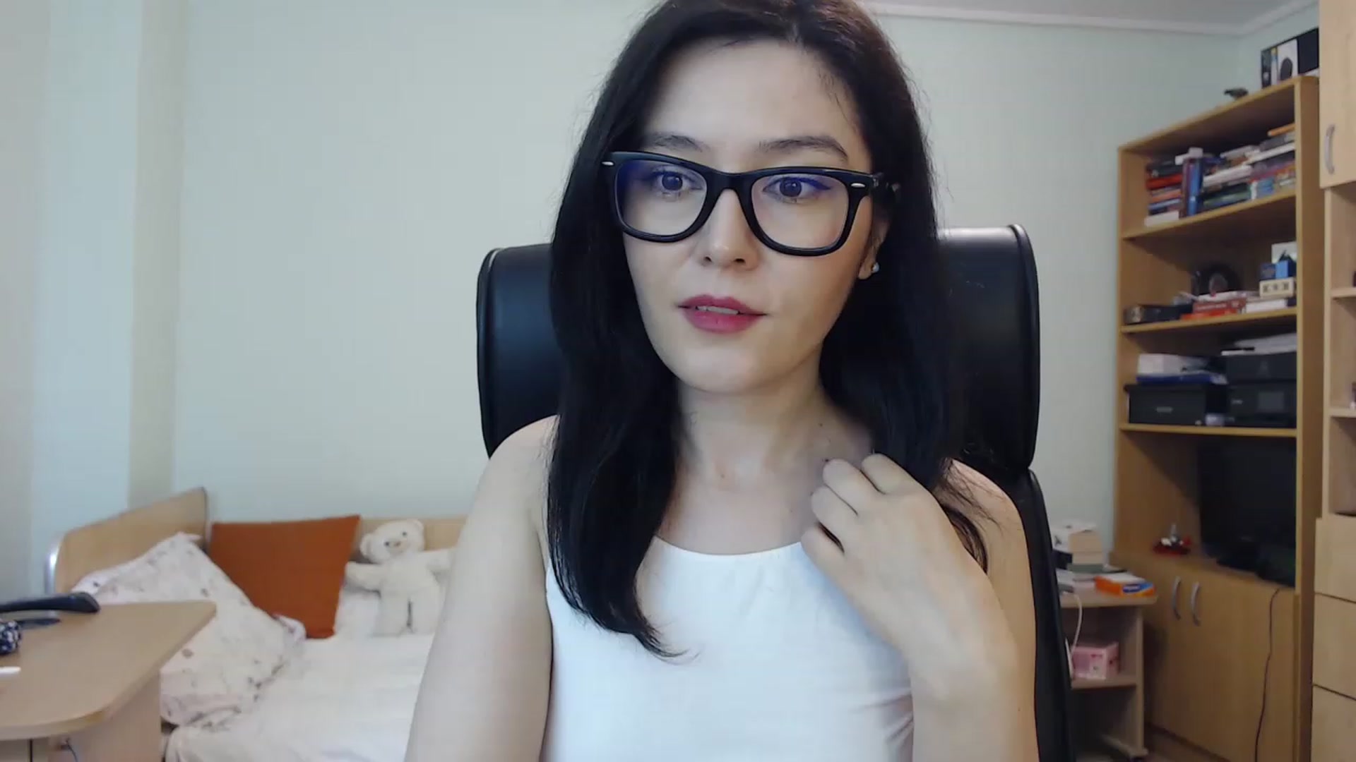 Gallery image thumbnail from TheMorrigan_'s myfreecams stream on, 06/20/2023, 19:38 image 9 of 20