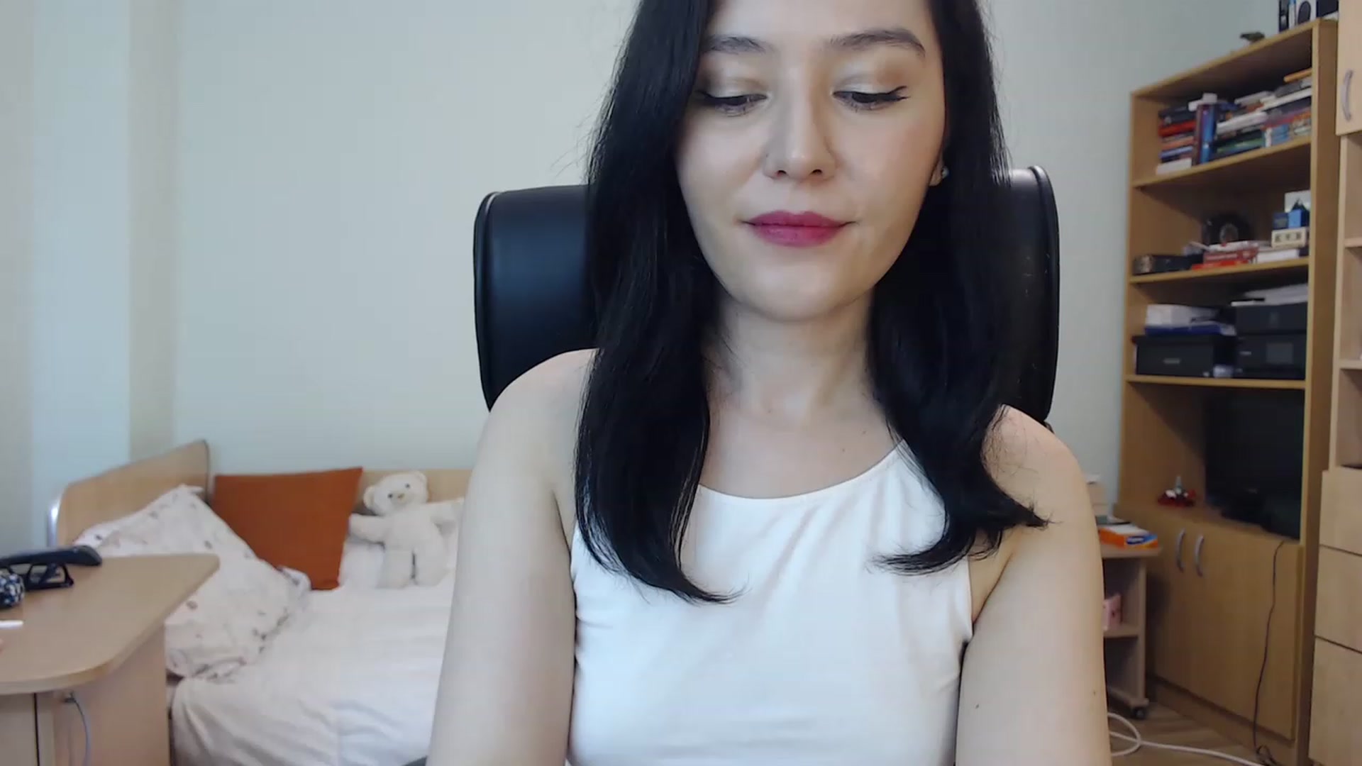 Gallery image thumbnail from TheMorrigan_'s myfreecams stream on, 06/20/2023, 19:38 image 1 of 20