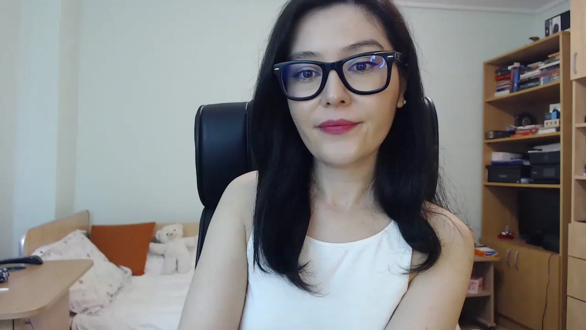 Gallery image thumbnail from TheMorrigan_'s myfreecams stream on, 06/20/2023, 19:38 image 14 of 20