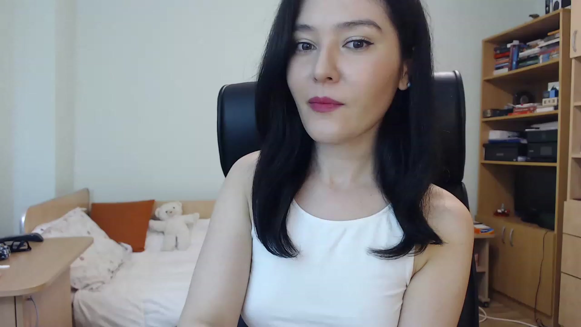 Gallery image thumbnail from TheMorrigan_'s myfreecams stream on, 06/20/2023, 19:38 image 2 of 20