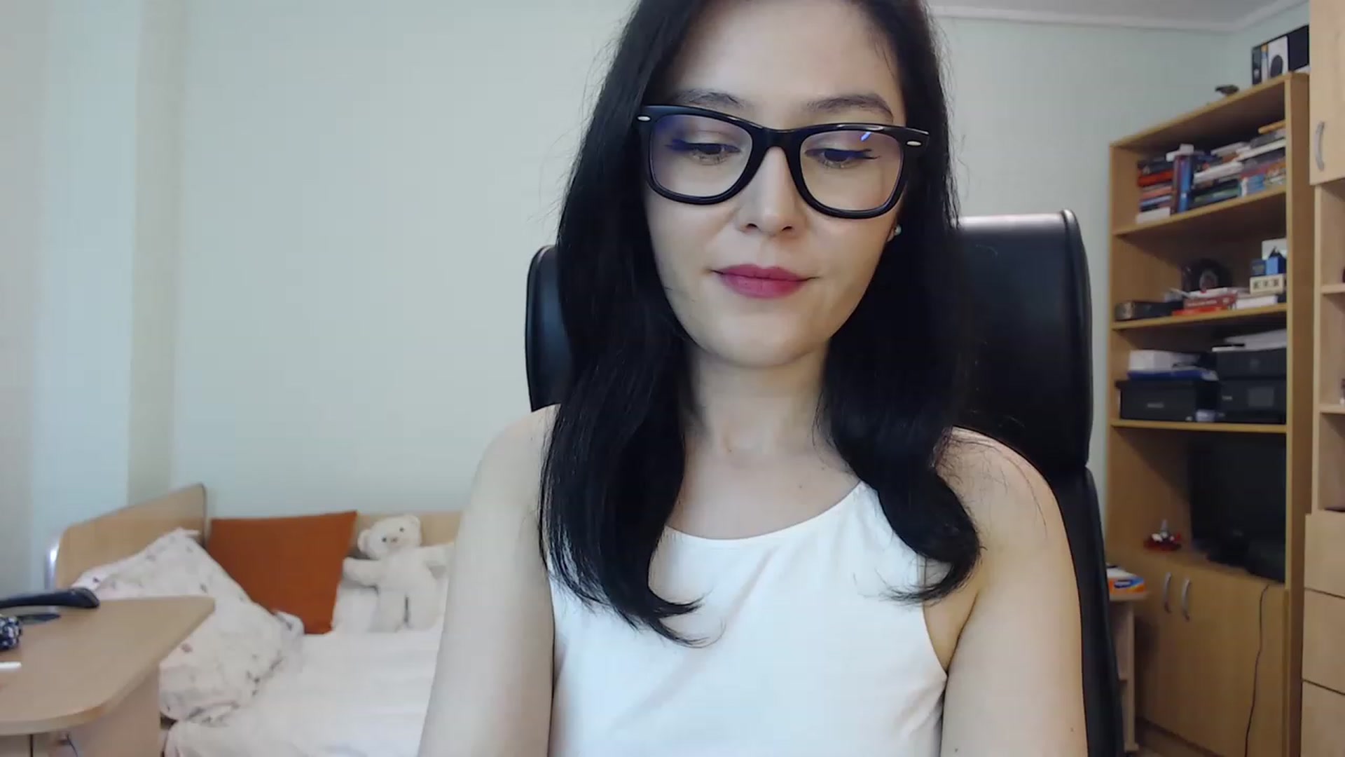 Gallery image thumbnail from TheMorrigan_'s myfreecams stream on, 06/20/2023, 19:38 image 12 of 20