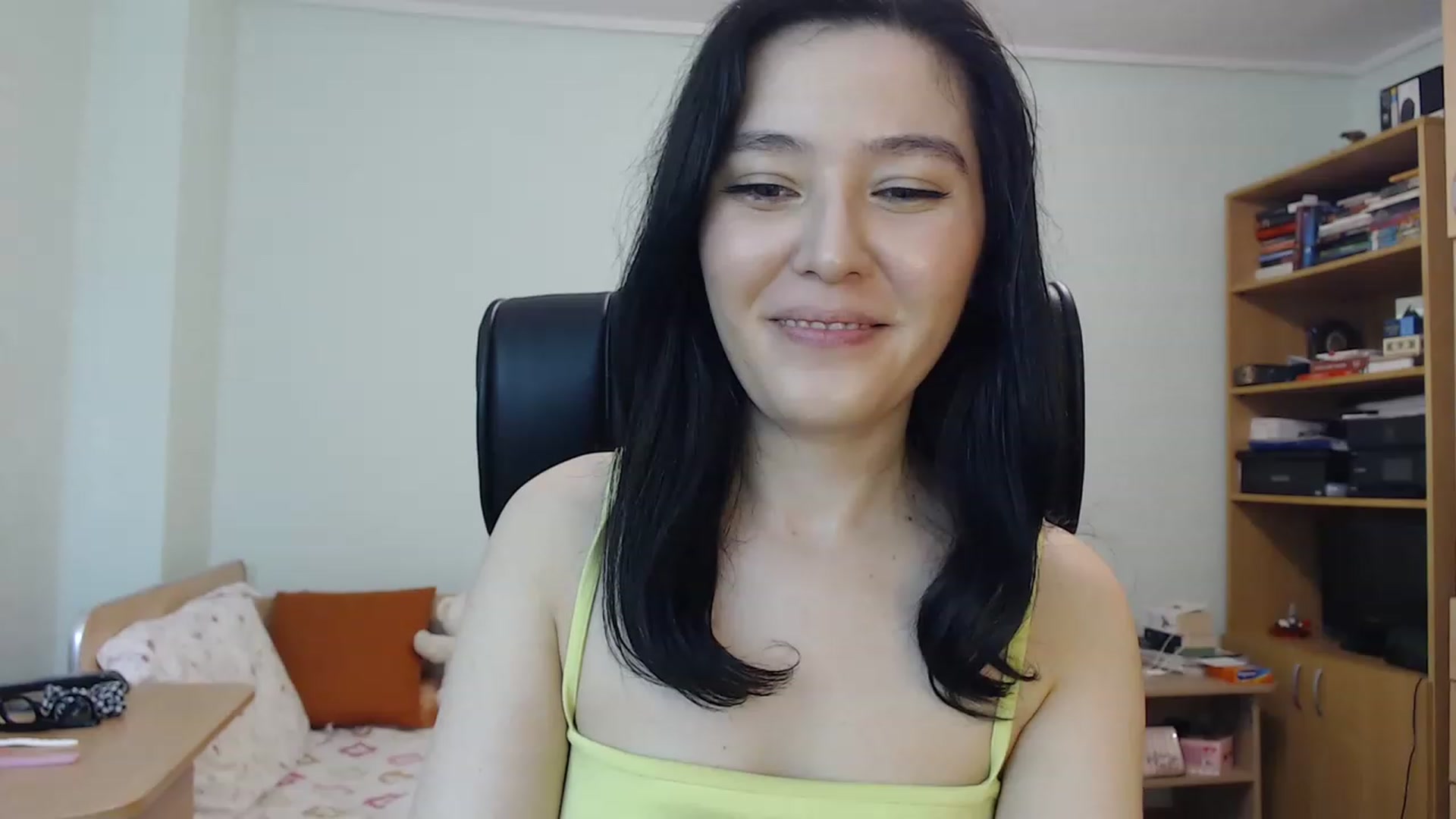 Gallery image thumbnail from TheMorrigan_'s myfreecams stream on, 06/25/2023, 21:37 image 6 of 20
