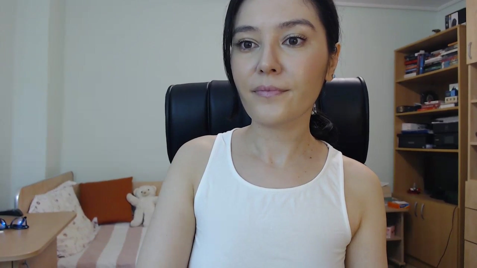Gallery image thumbnail from TheMorrigan_'s myfreecams stream on, 06/29/2023, 21:07 image 10 of 20