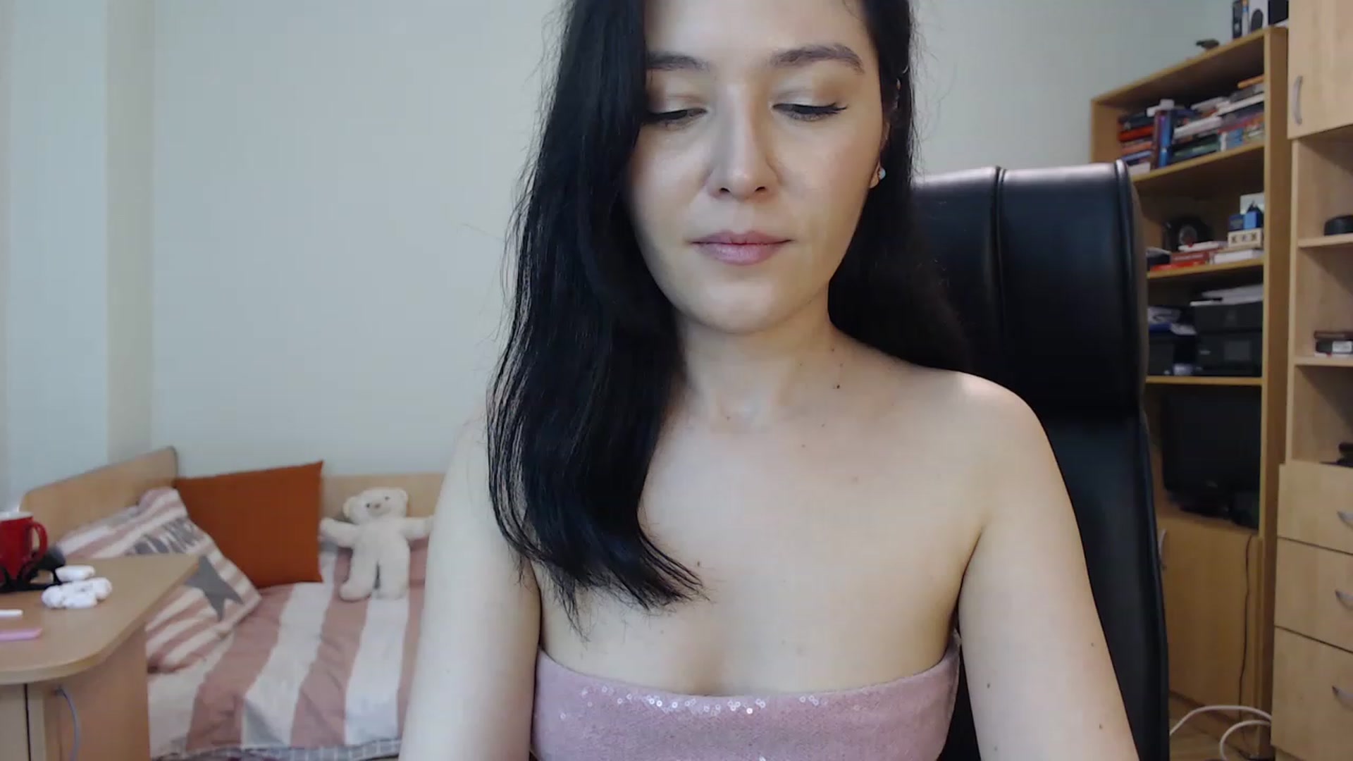 Gallery image thumbnail from TheMorrigan_'s myfreecams stream on, 07/02/2023, 22:13 image 6 of 20