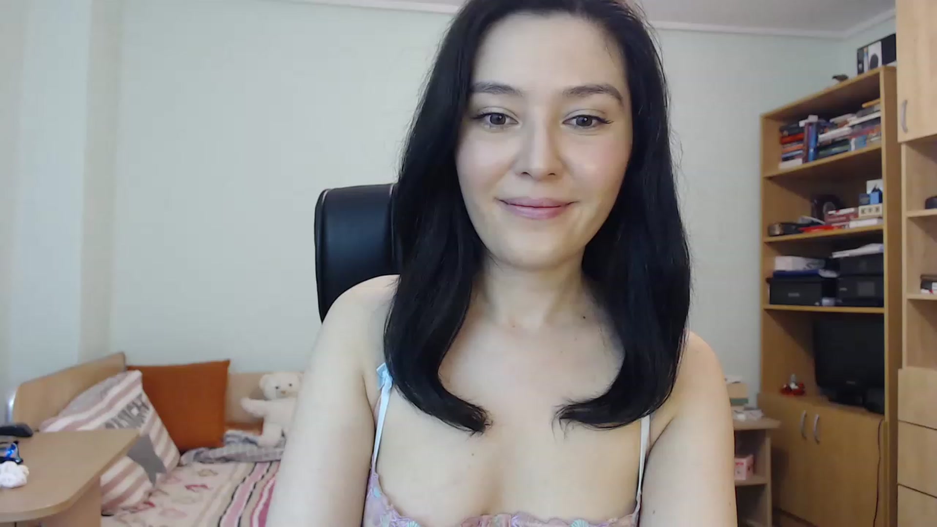 Gallery image thumbnail from TheMorrigan_'s myfreecams stream on, 07/05/2023, 21:13 image 1 of 20