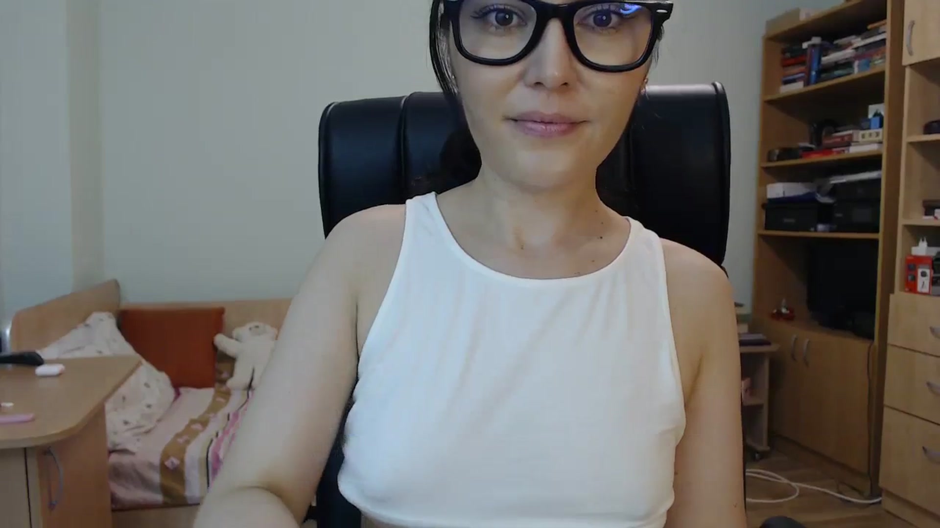 Gallery image thumbnail from TheMorrigan_'s myfreecams stream on, 08/05/2023, 21:17 image 20 of 20