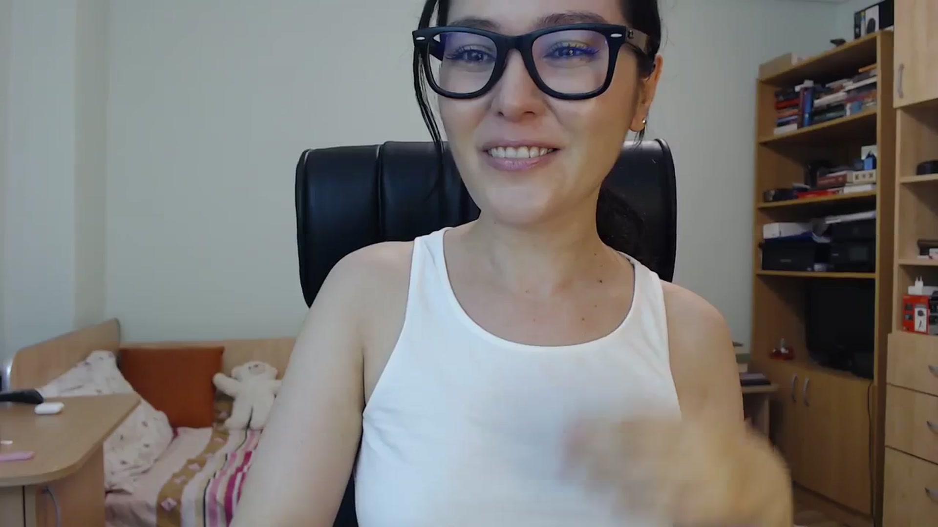 Gallery image thumbnail from TheMorrigan_'s myfreecams stream on, 08/05/2023, 21:17 image 9 of 20