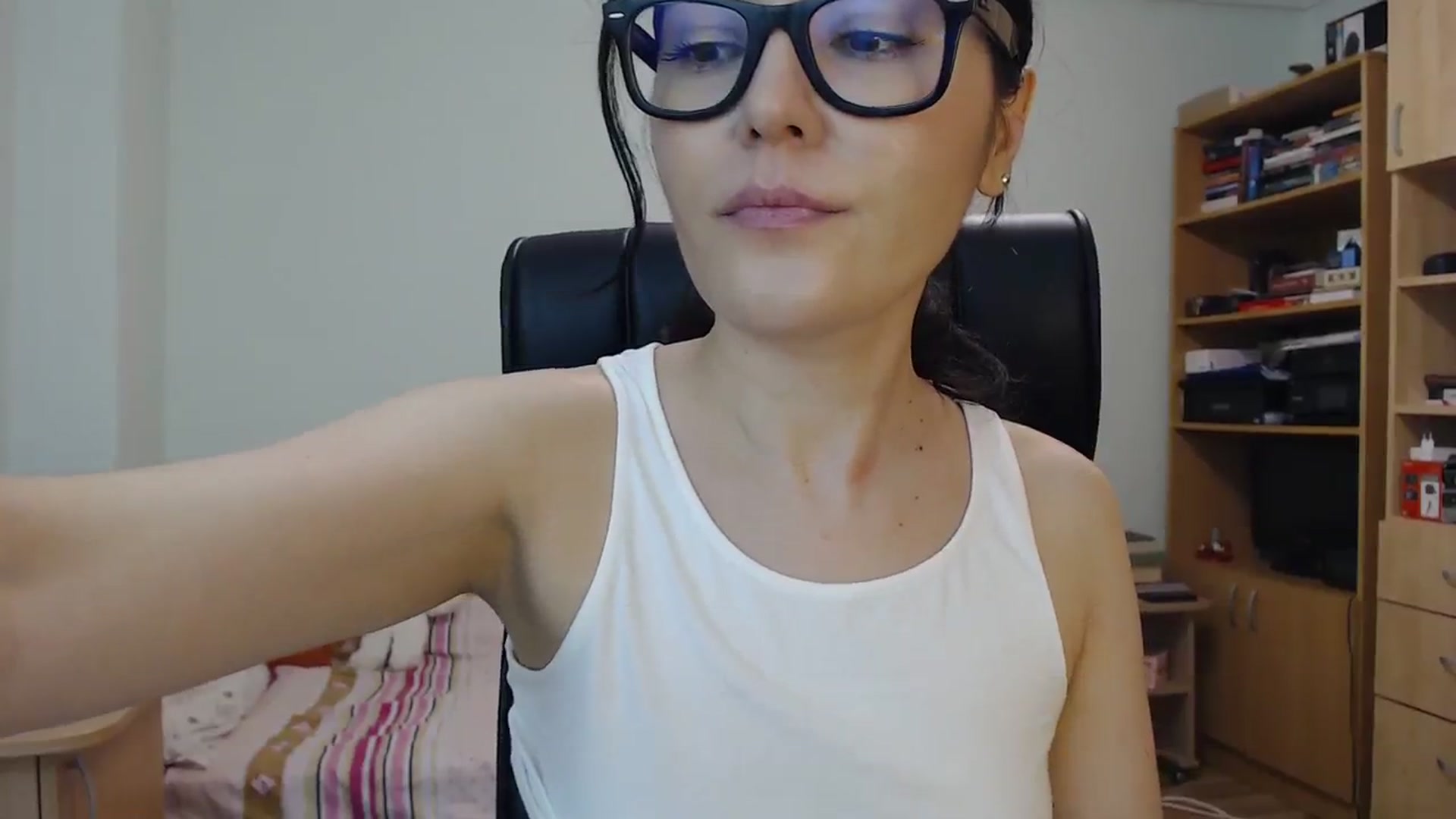 Gallery image thumbnail from TheMorrigan_'s myfreecams stream on, 08/05/2023, 21:17 image 8 of 20