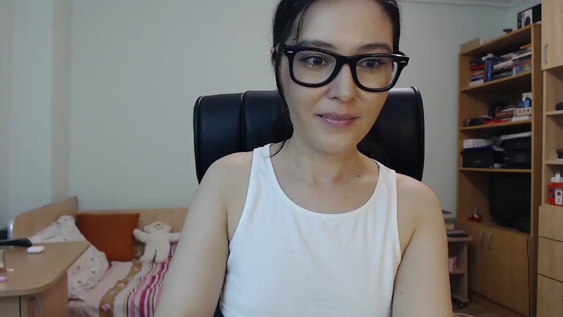 Gallery image thumbnail from TheMorrigan_'s myfreecams stream on, 08/05/2023, 21:17 image 2 of 20