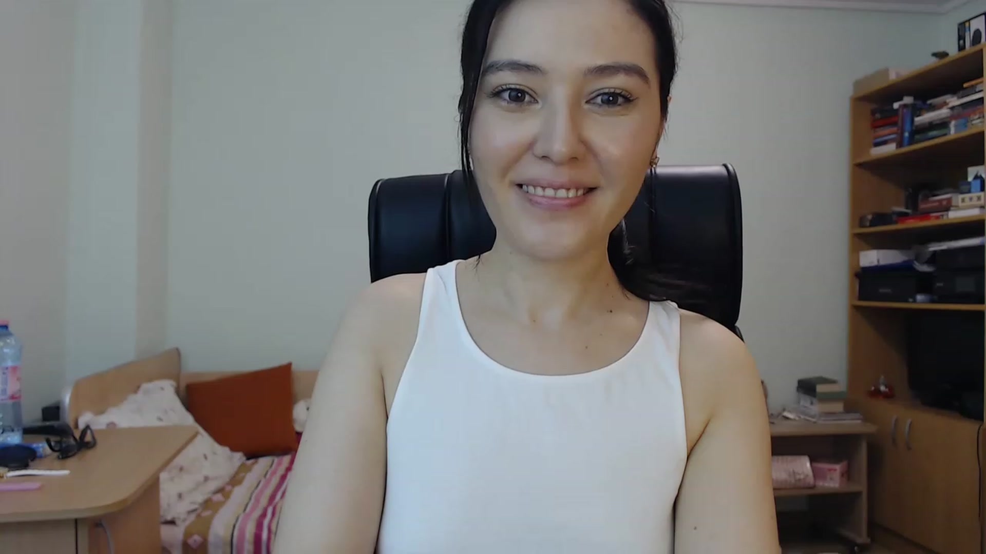 Gallery image thumbnail from TheMorrigan_'s myfreecams stream on, 08/06/2023, 21:03 image 4 of 20