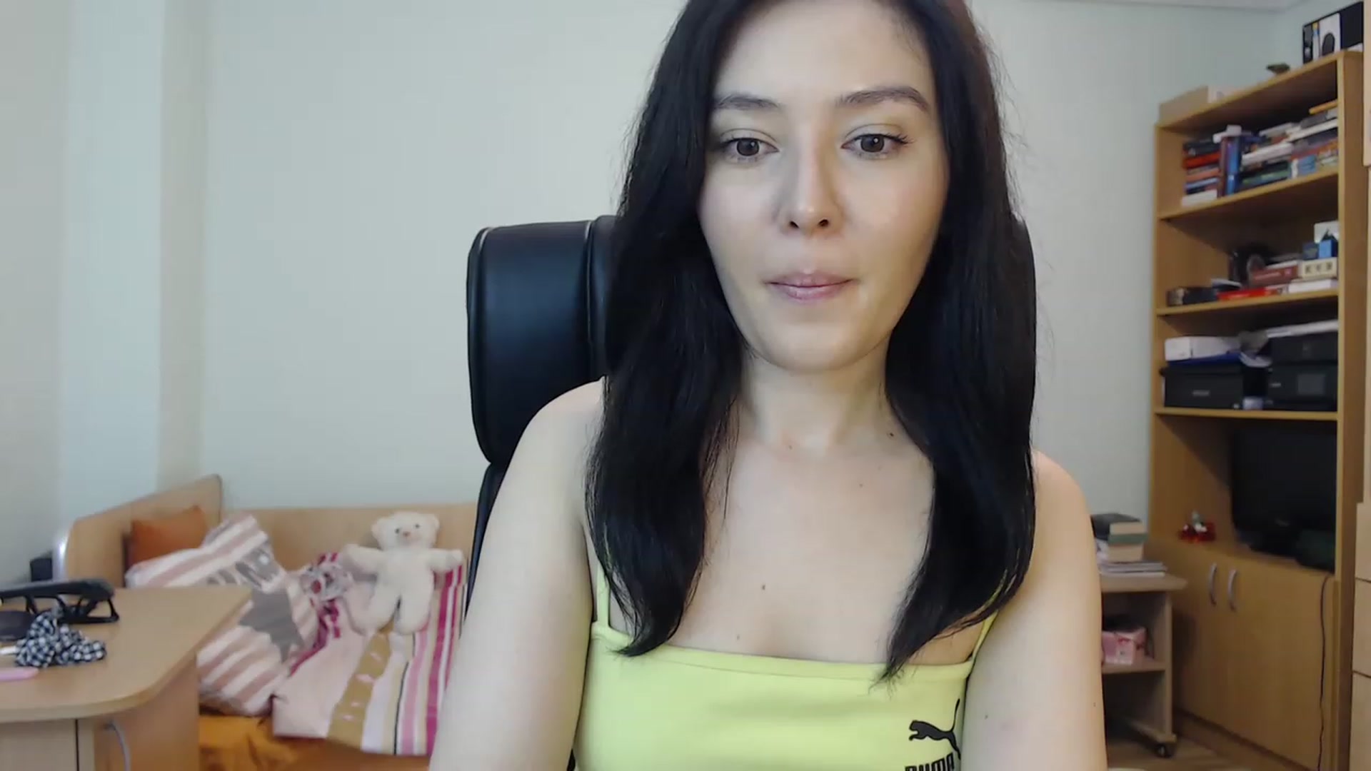 Gallery image thumbnail from TheMorrigan_'s myfreecams stream on, 08/08/2023, 21:37 image 3 of 20