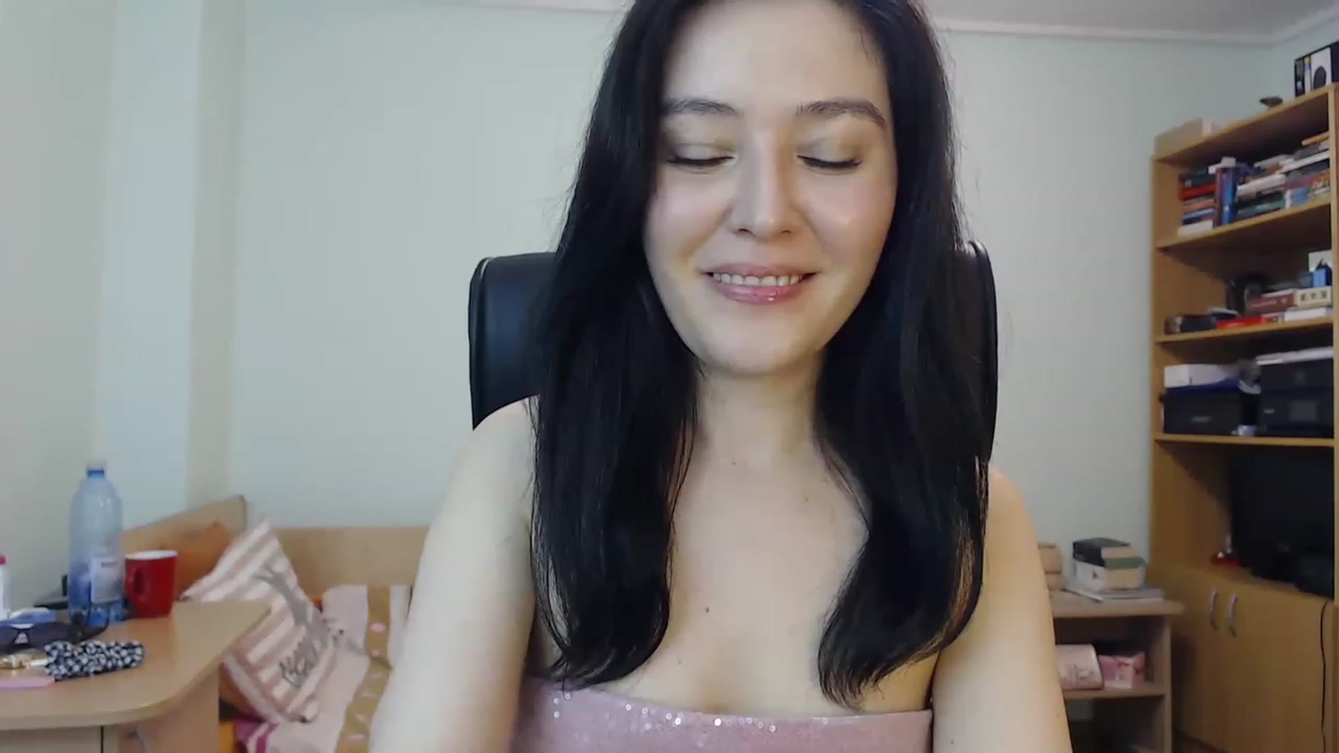 Gallery image thumbnail from TheMorrigan_'s myfreecams stream on, 08/09/2023, 18:29 image 2 of 20