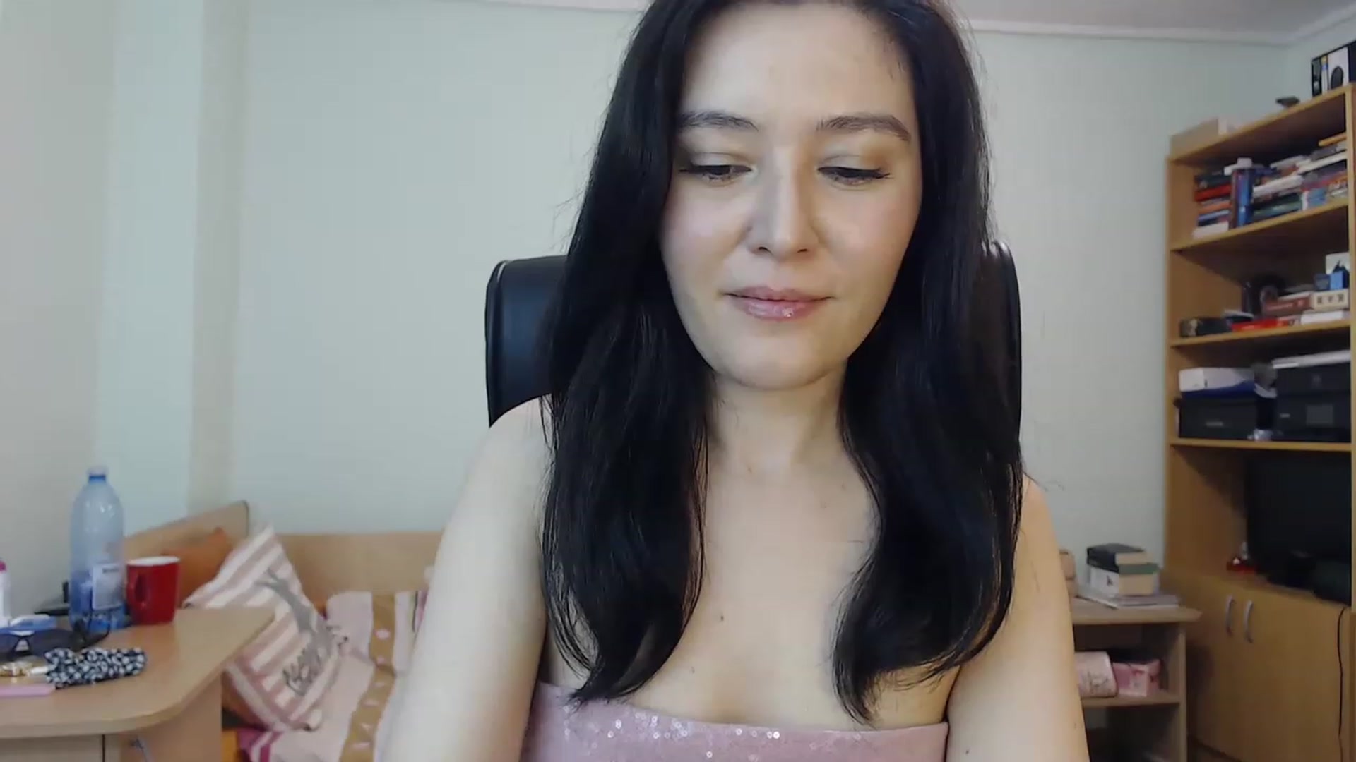 Gallery image thumbnail from TheMorrigan_'s myfreecams stream on, 08/09/2023, 18:29 image 12 of 20