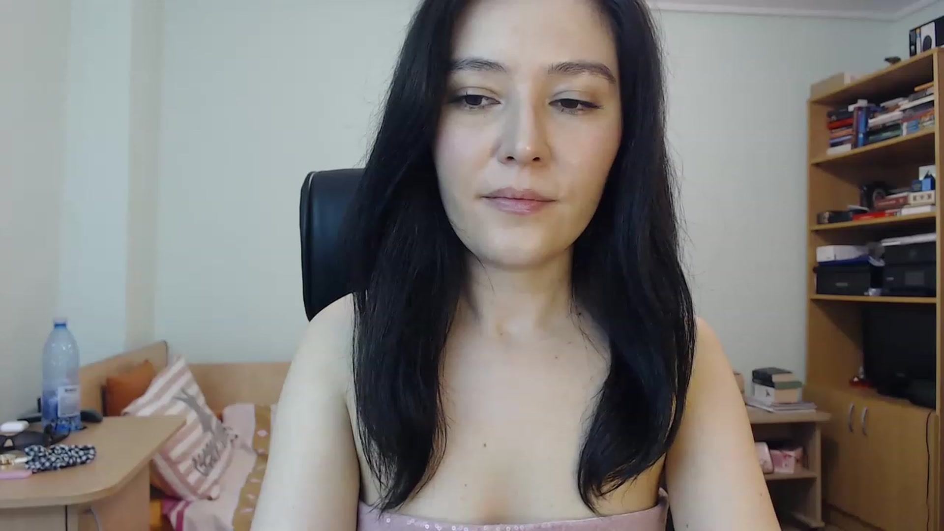 Gallery image thumbnail from TheMorrigan_'s myfreecams stream on, 08/09/2023, 19:44 image 9 of 20