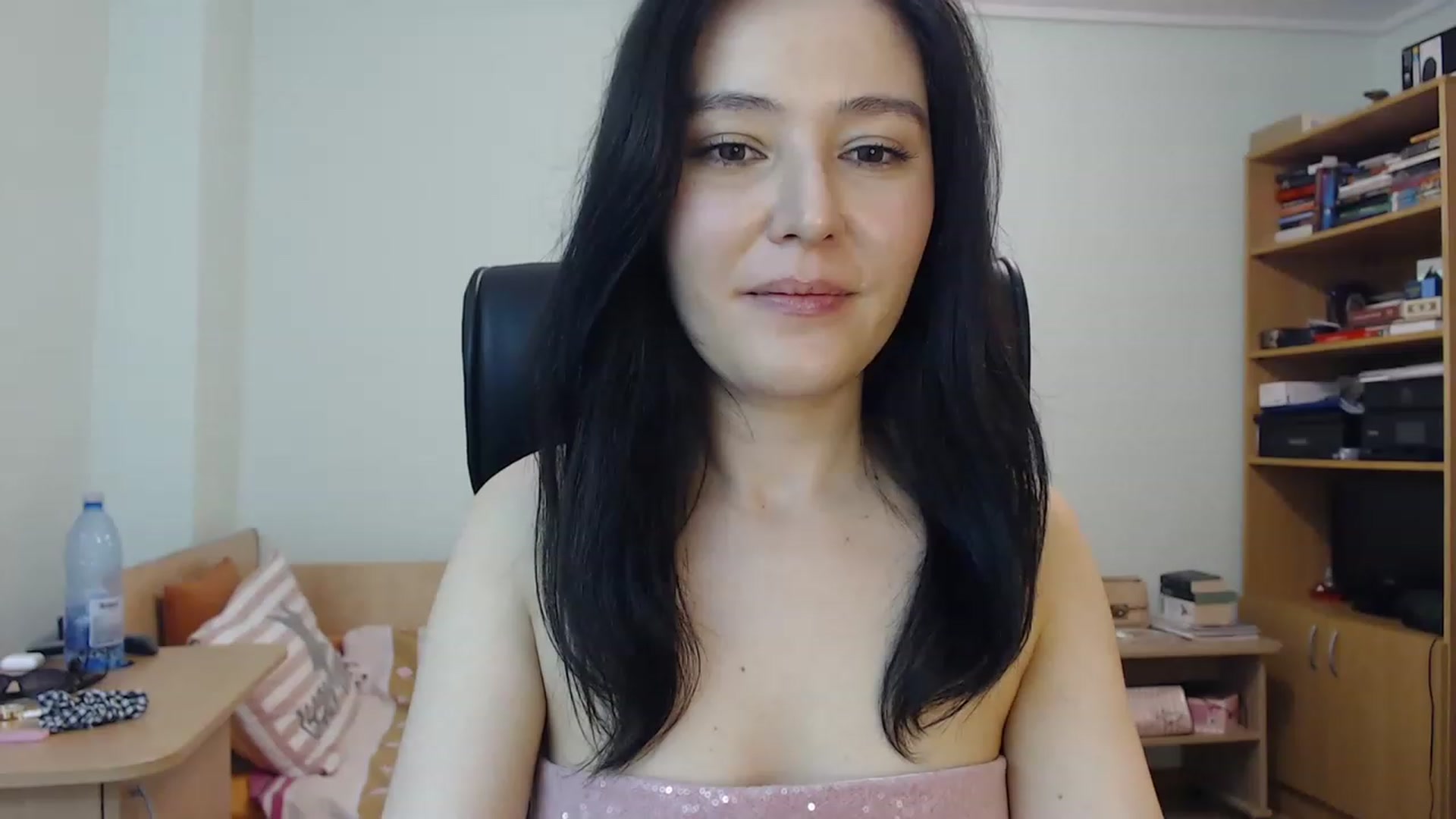 Gallery image thumbnail from TheMorrigan_'s myfreecams stream on, 08/09/2023, 19:44 image 10 of 20