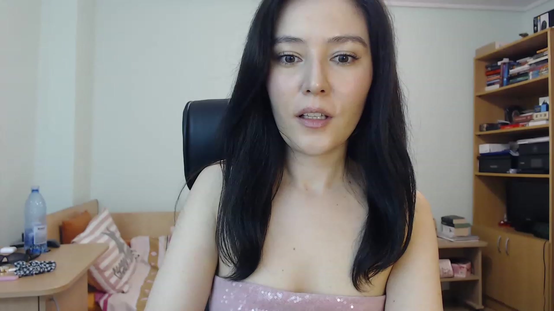 Gallery image thumbnail from TheMorrigan_'s myfreecams stream on, 08/09/2023, 19:44 image 2 of 20