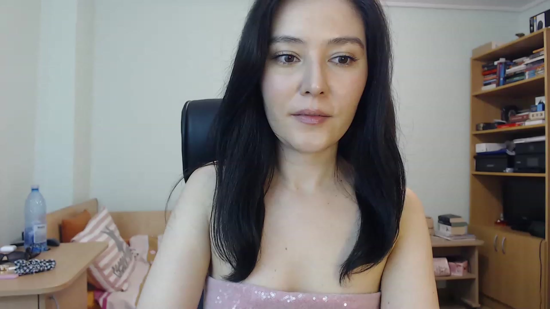 Gallery image thumbnail from TheMorrigan_'s myfreecams stream on, 08/09/2023, 19:44 image 1 of 20