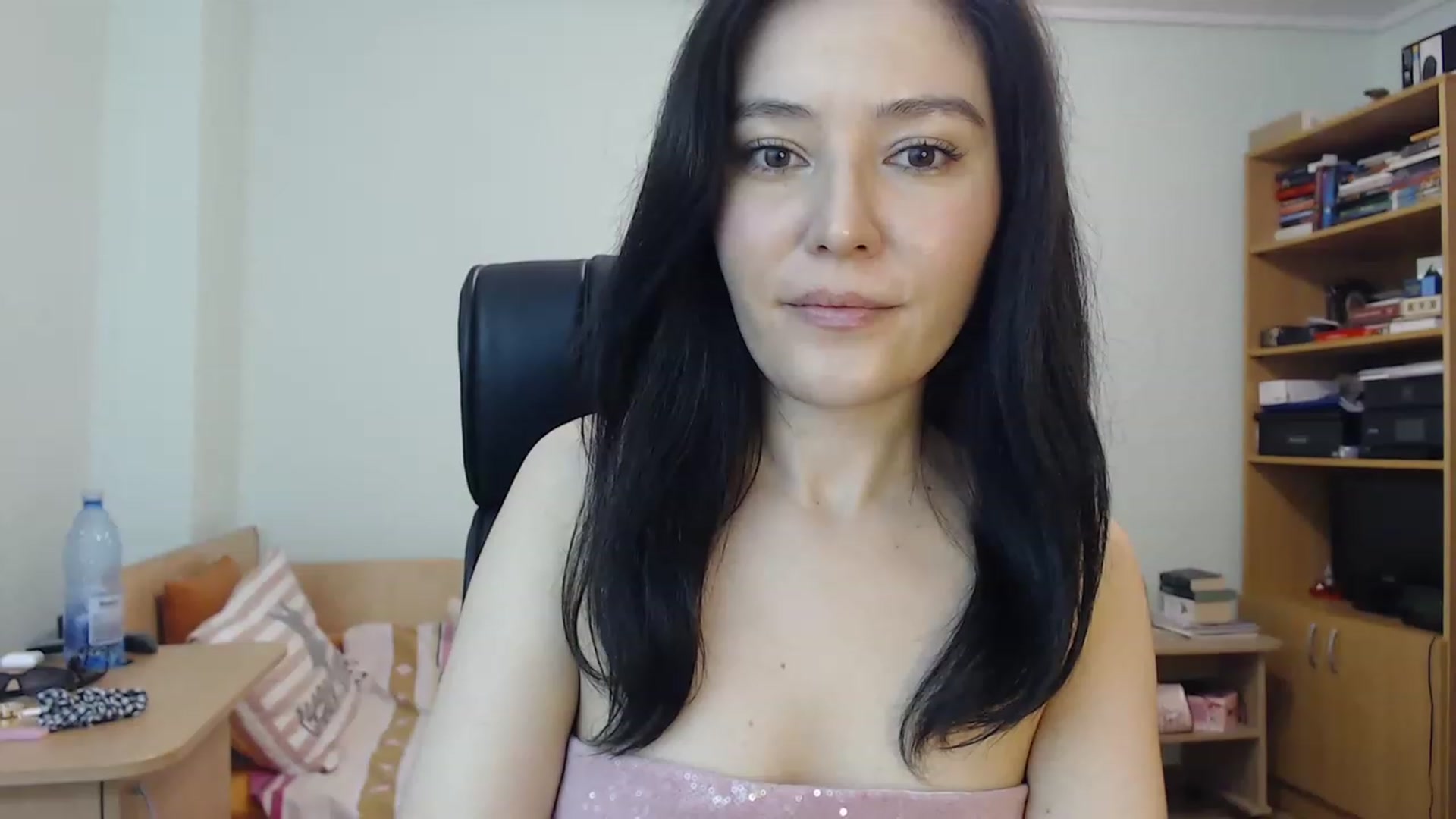 Gallery image thumbnail from TheMorrigan_'s myfreecams stream on, 08/09/2023, 19:44 image 8 of 20