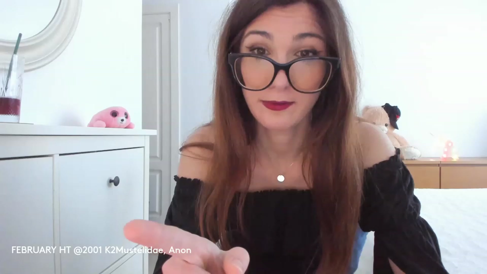 Gallery image thumbnail from TheNewLola's myfreecams stream on, 02/25/2023, 09:16 image 16 of 20