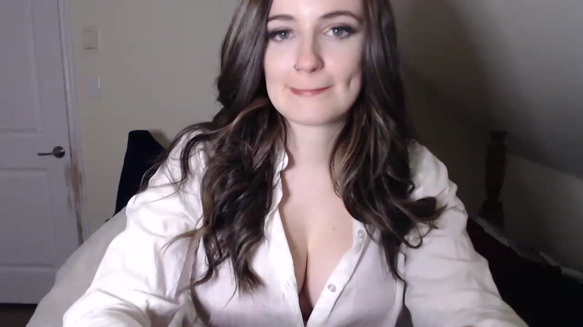 Gallery image thumbnail from TheNudeArtist's myfreecams stream on, 01/10/2023, 23:02 image 7 of 20