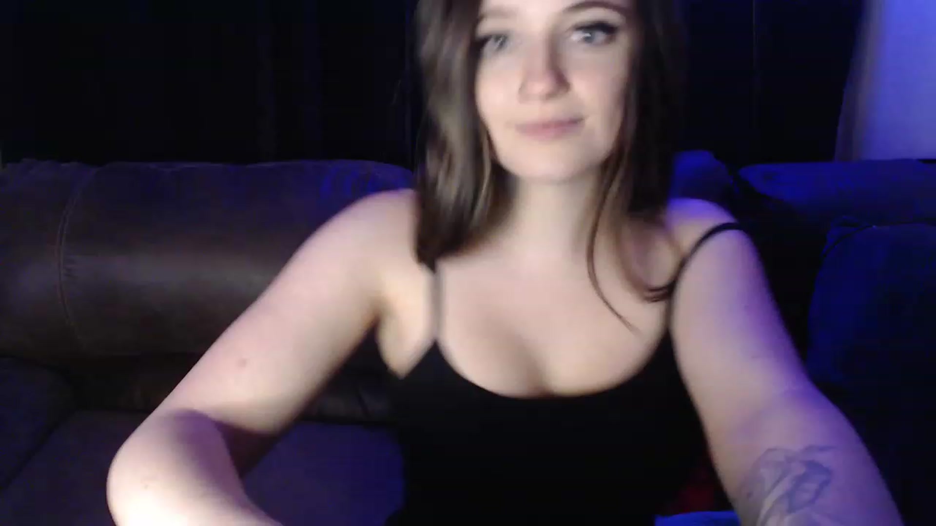 Gallery image thumbnail from TheNudeArtist's myfreecams stream on, 02/19/2023, 09:01 image 7 of 20