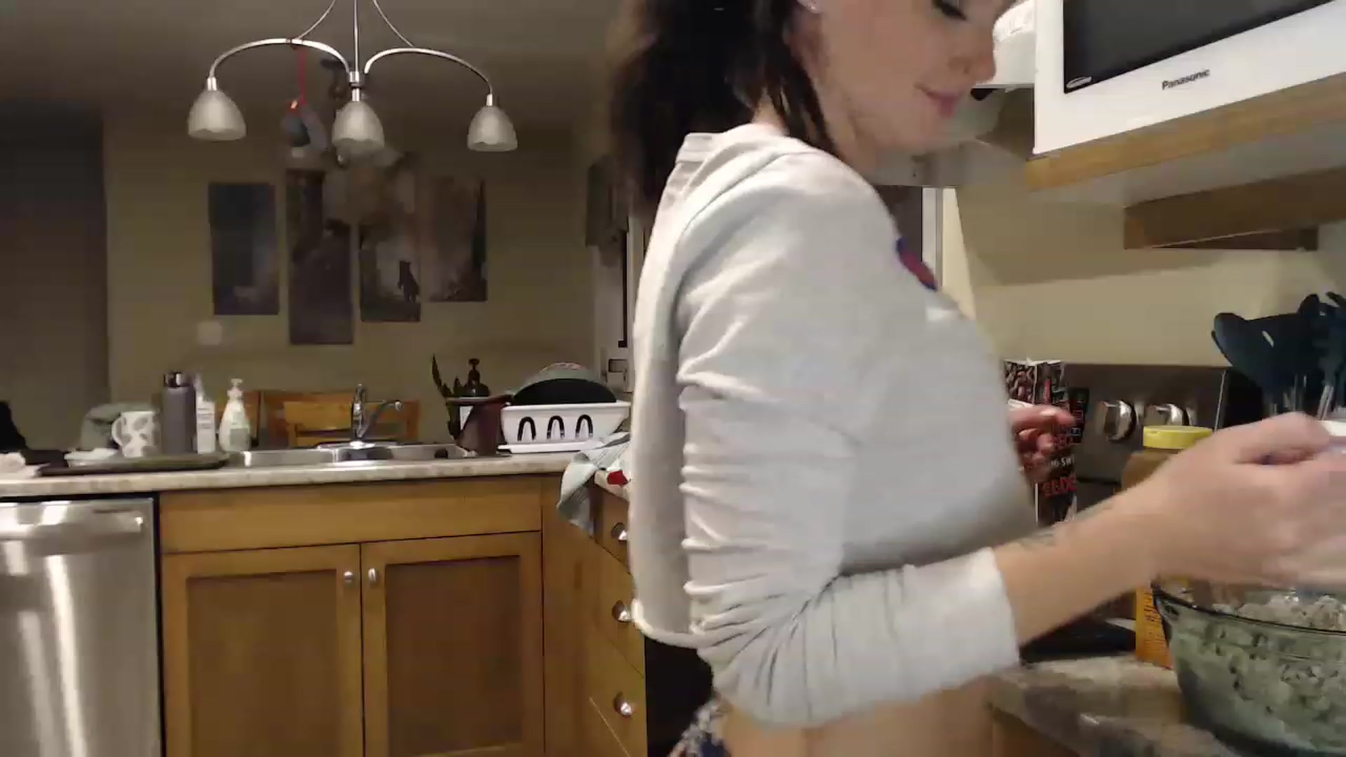 Gallery image thumbnail from TheNudeArtist's myfreecams stream on, 03/17/2023, 04:24 image 6 of 20