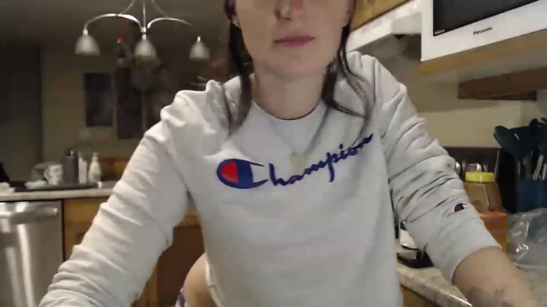Gallery image thumbnail from TheNudeArtist's myfreecams stream on, 03/17/2023, 04:24 image 11 of 20
