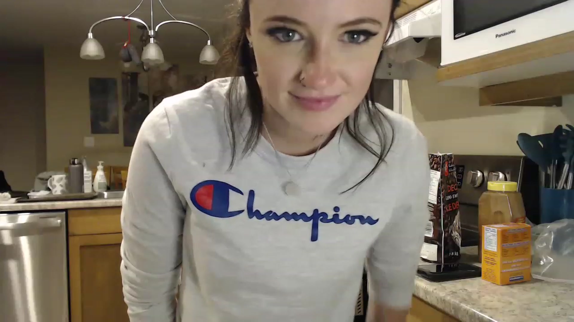 Gallery image thumbnail from TheNudeArtist's myfreecams stream on, 03/17/2023, 04:24 image 10 of 20