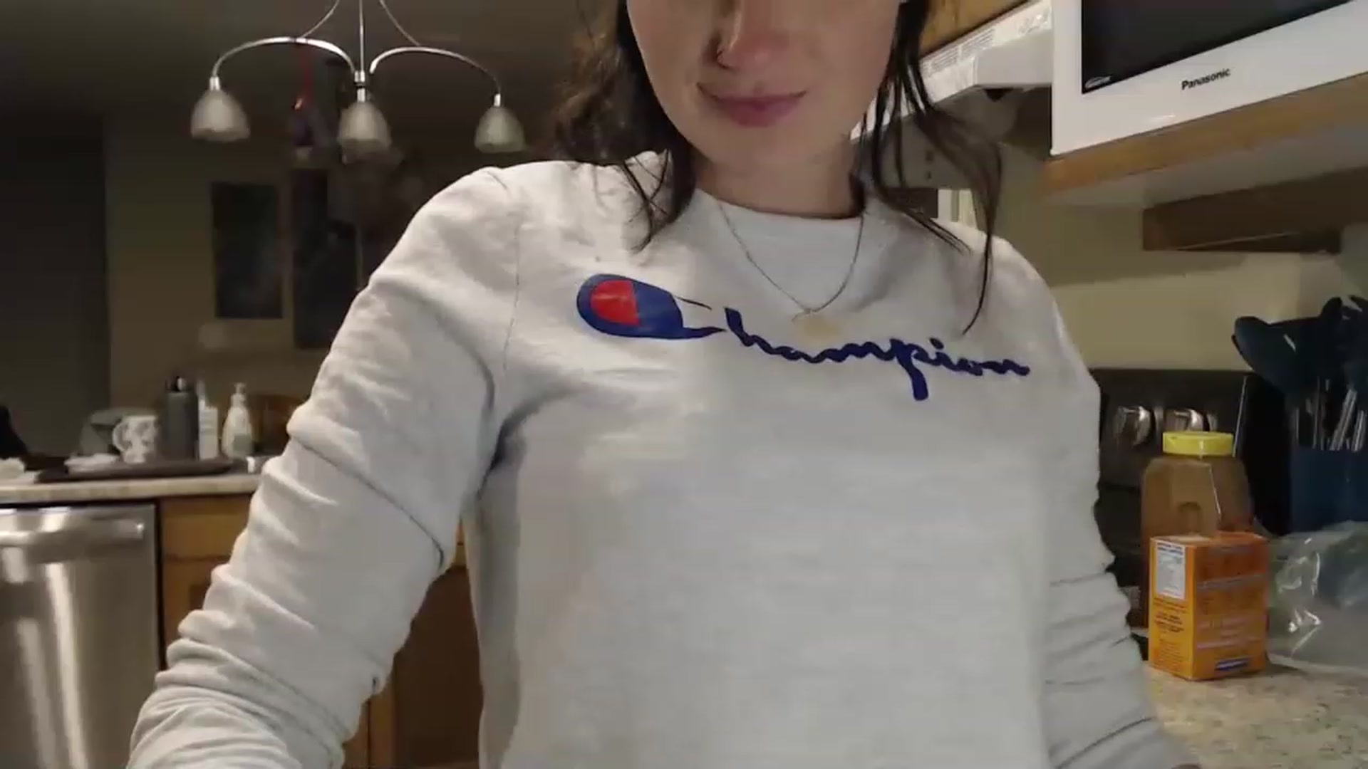 Gallery image thumbnail from TheNudeArtist's myfreecams stream on, 03/17/2023, 04:24 image 12 of 20