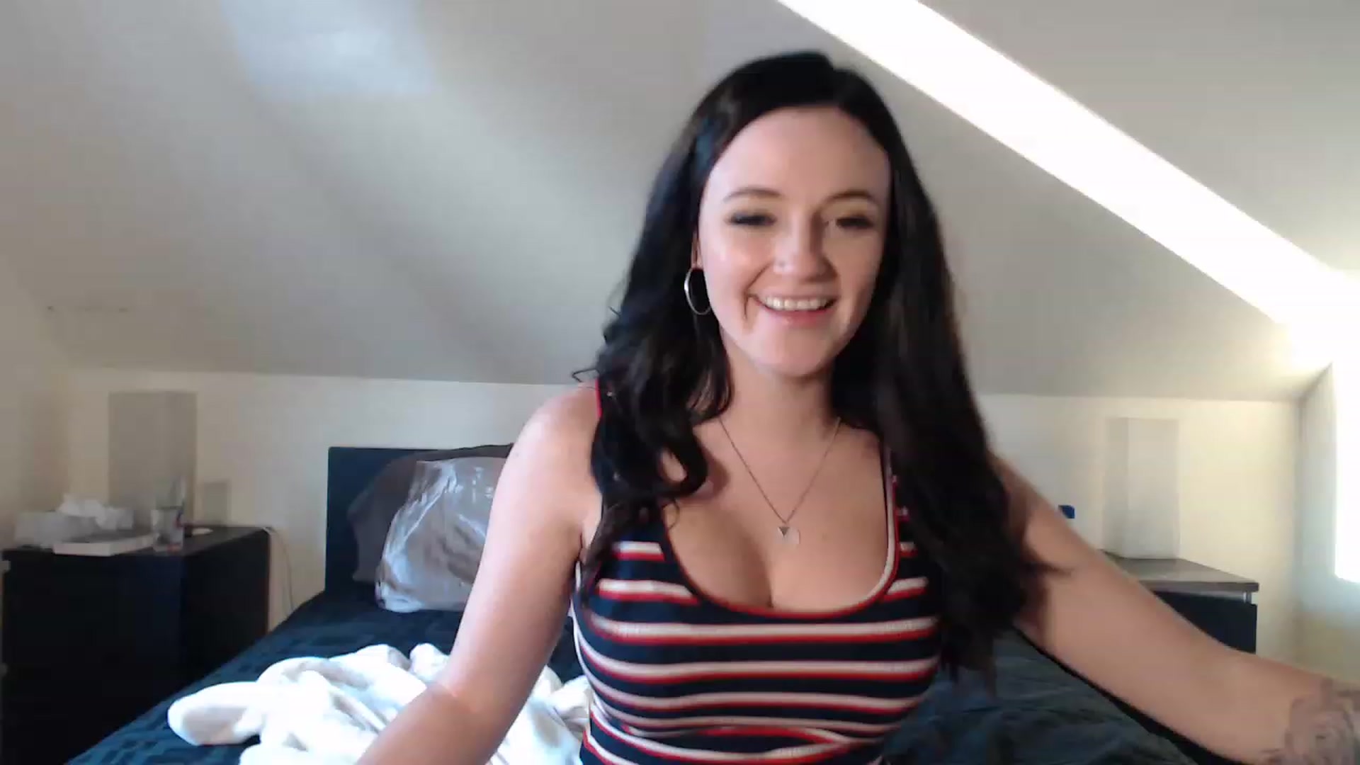 Gallery image thumbnail from TheNudeArtist's myfreecams stream on, 04/29/2023, 24:02 image 1 of 20