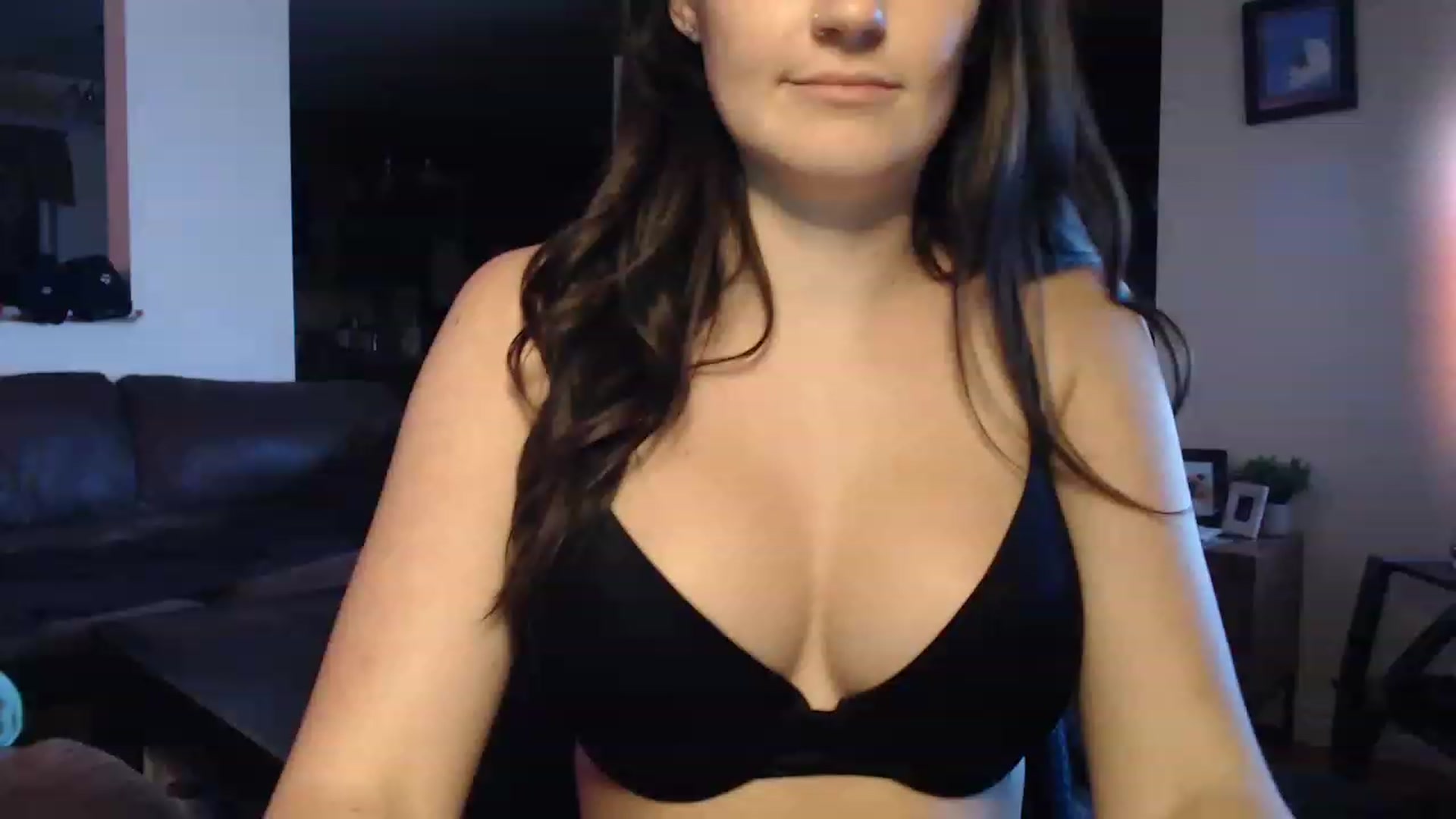 Gallery image thumbnail from TheNudeArtist's myfreecams stream on, 06/16/2023, 04:54 image 14 of 20