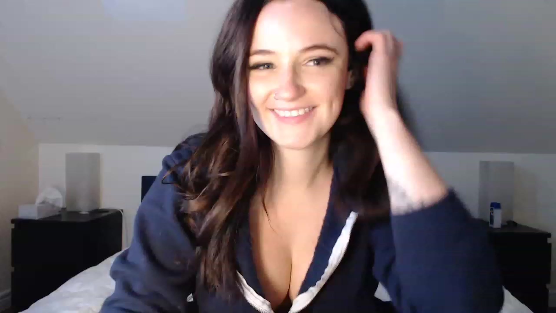 Gallery image thumbnail from TheNudeArtist's myfreecams stream on, 06/17/2023, 11:32 image 3 of 20