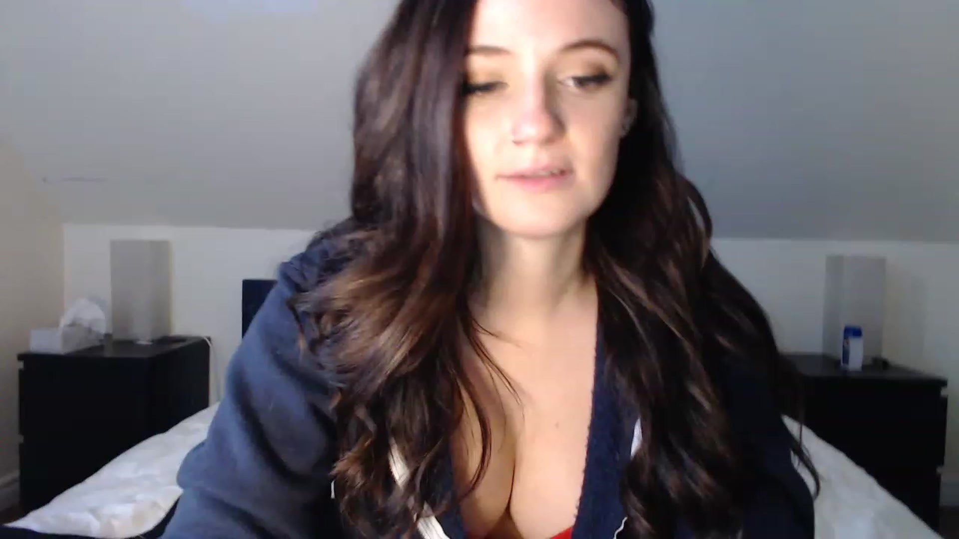 Gallery image thumbnail from TheNudeArtist's myfreecams stream on, 06/17/2023, 11:32 image 7 of 20