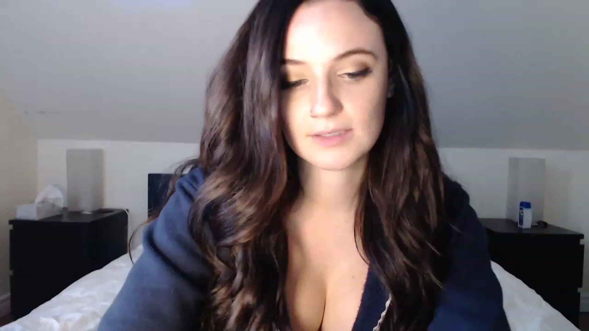 Gallery image thumbnail from TheNudeArtist's myfreecams stream on, 06/17/2023, 11:49 image 1 of 20