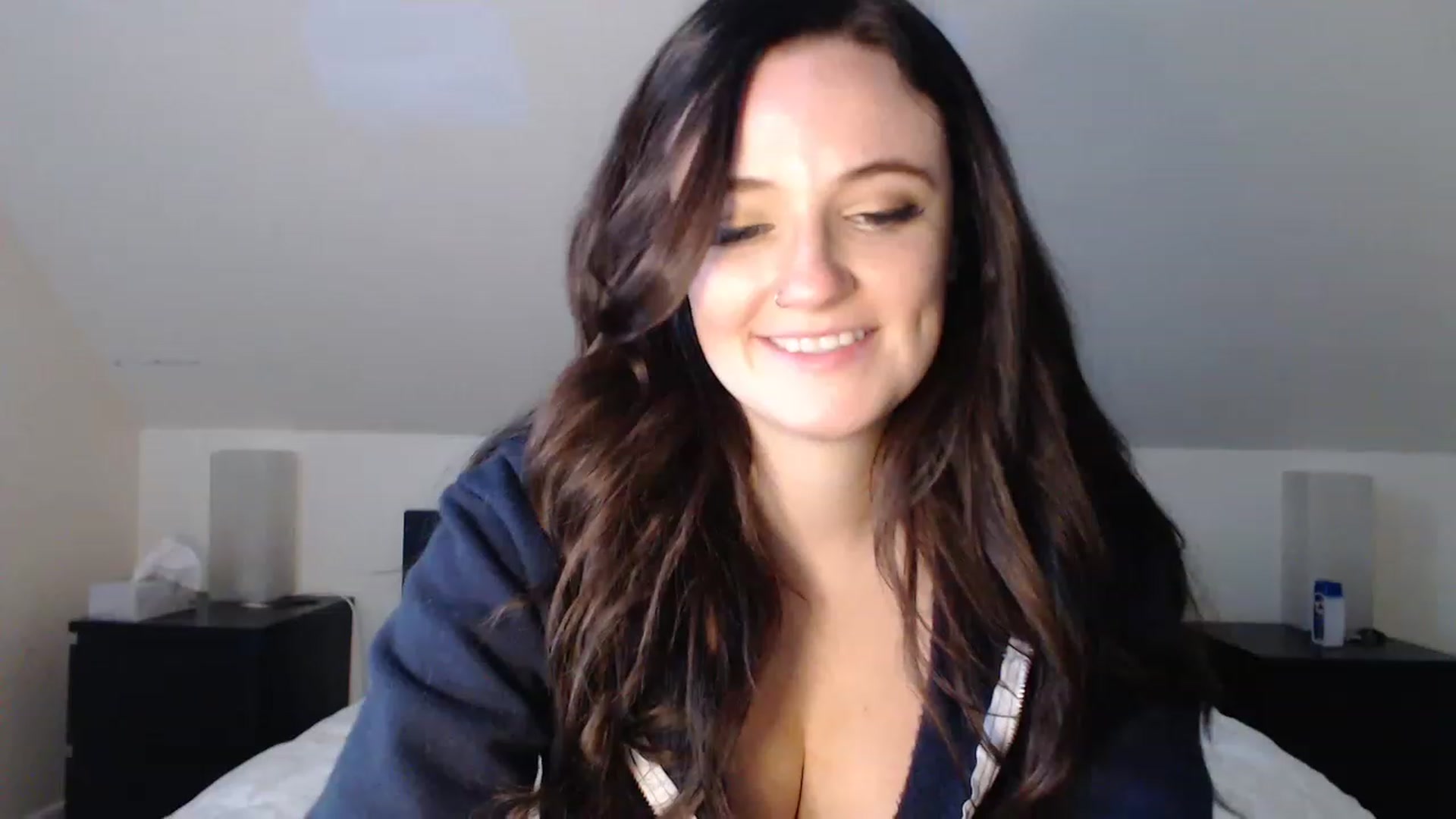 Gallery image thumbnail from TheNudeArtist's myfreecams stream on, 06/17/2023, 11:49 image 13 of 20
