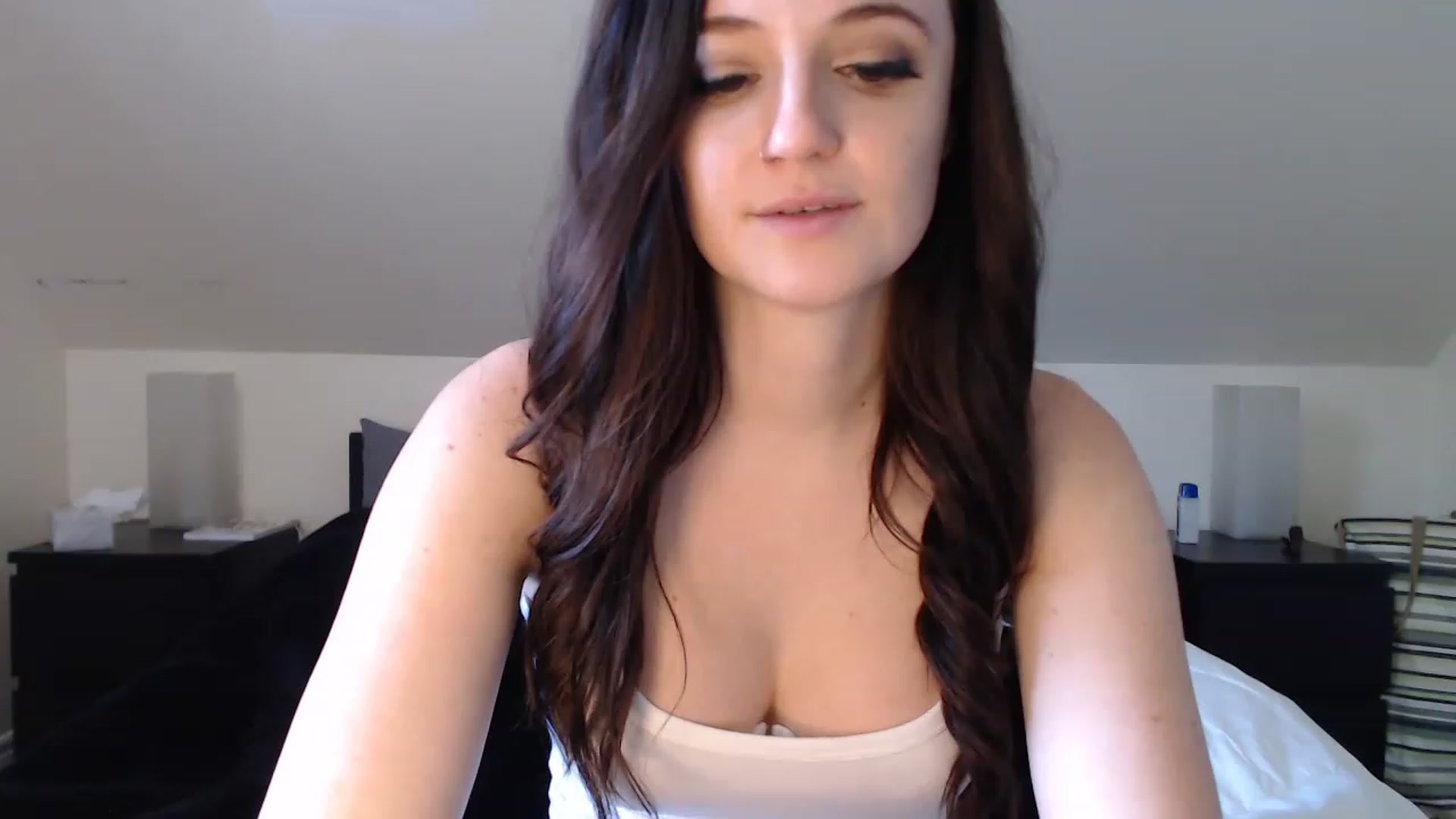Gallery image thumbnail from TheNudeArtist's myfreecams stream on, 06/21/2023, 17:19 image 7 of 20