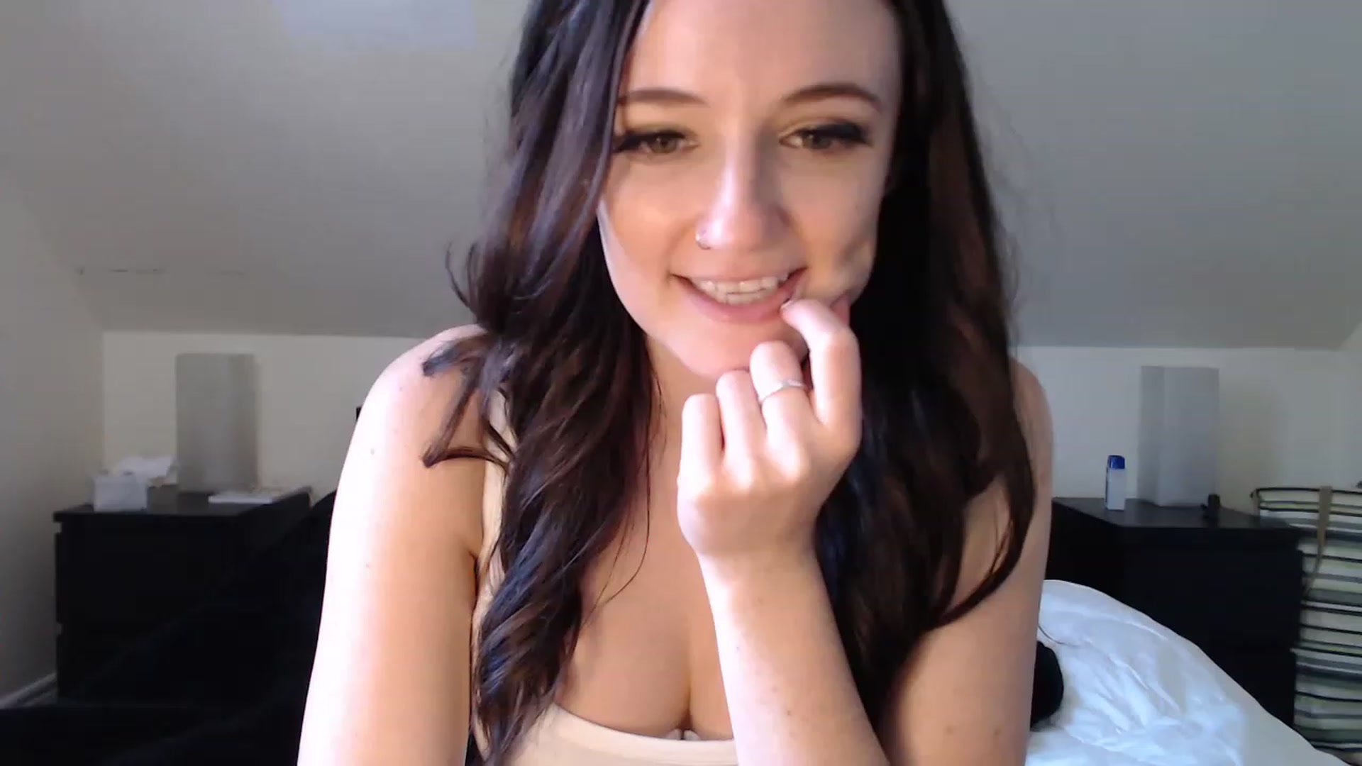 Gallery image thumbnail from TheNudeArtist's myfreecams stream on, 06/21/2023, 17:19 image 20 of 20