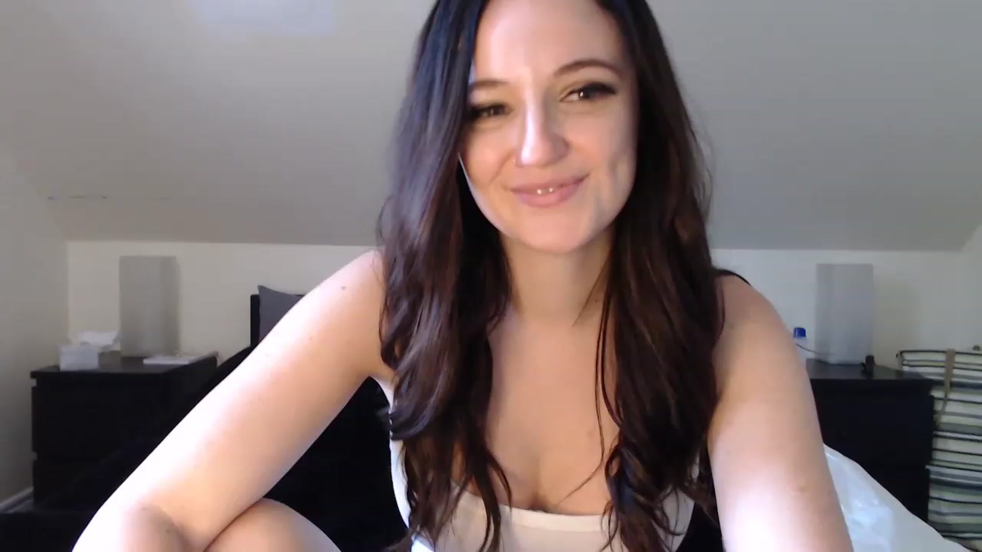 Gallery image thumbnail from TheNudeArtist's myfreecams stream on, 06/21/2023, 17:19 image 12 of 20